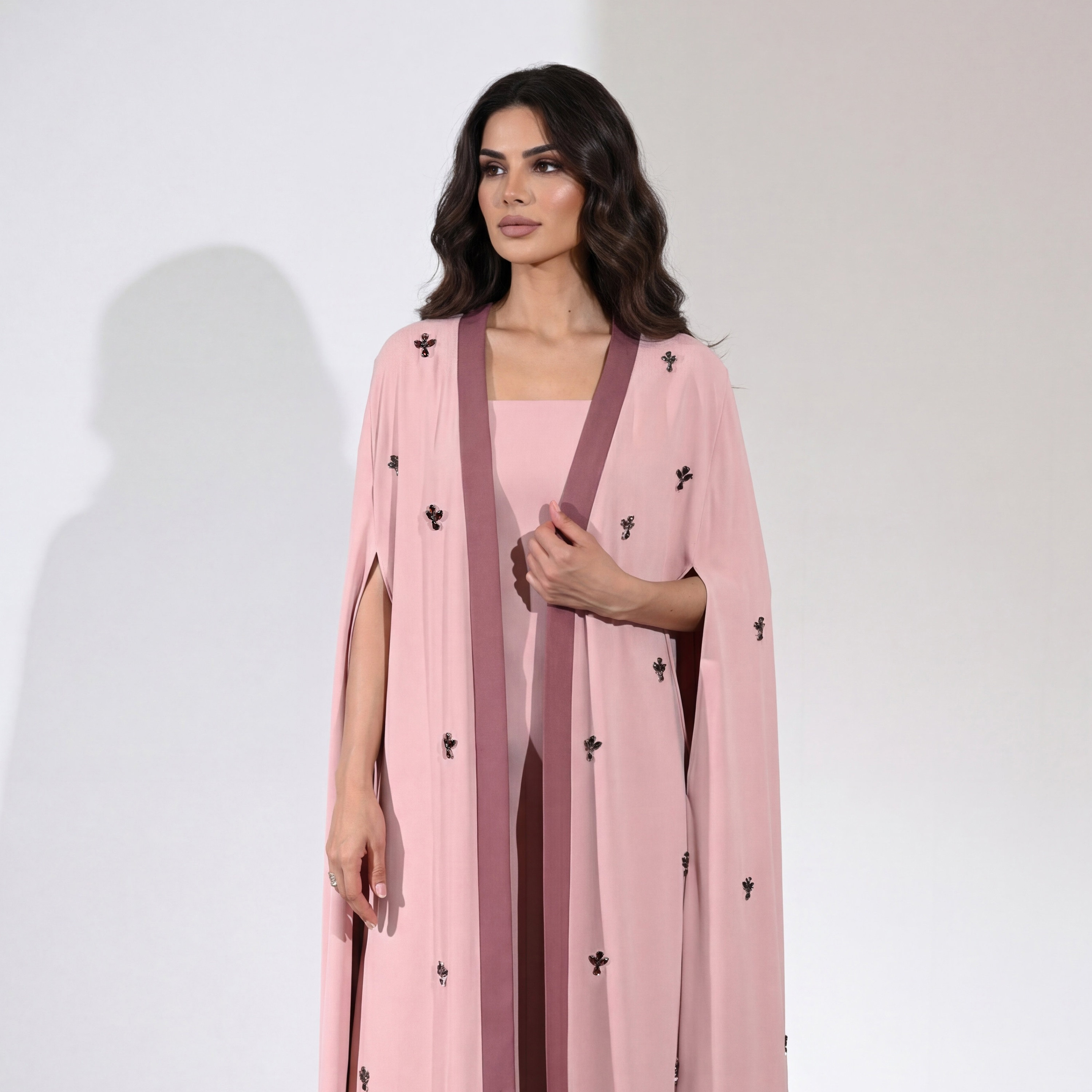 طقم سهرة نسائي مكون من قطعتين من الكريب بتطريز كريستالي وأكمام كاب علوية من أكاديا-women-clothing-dresses-image-10