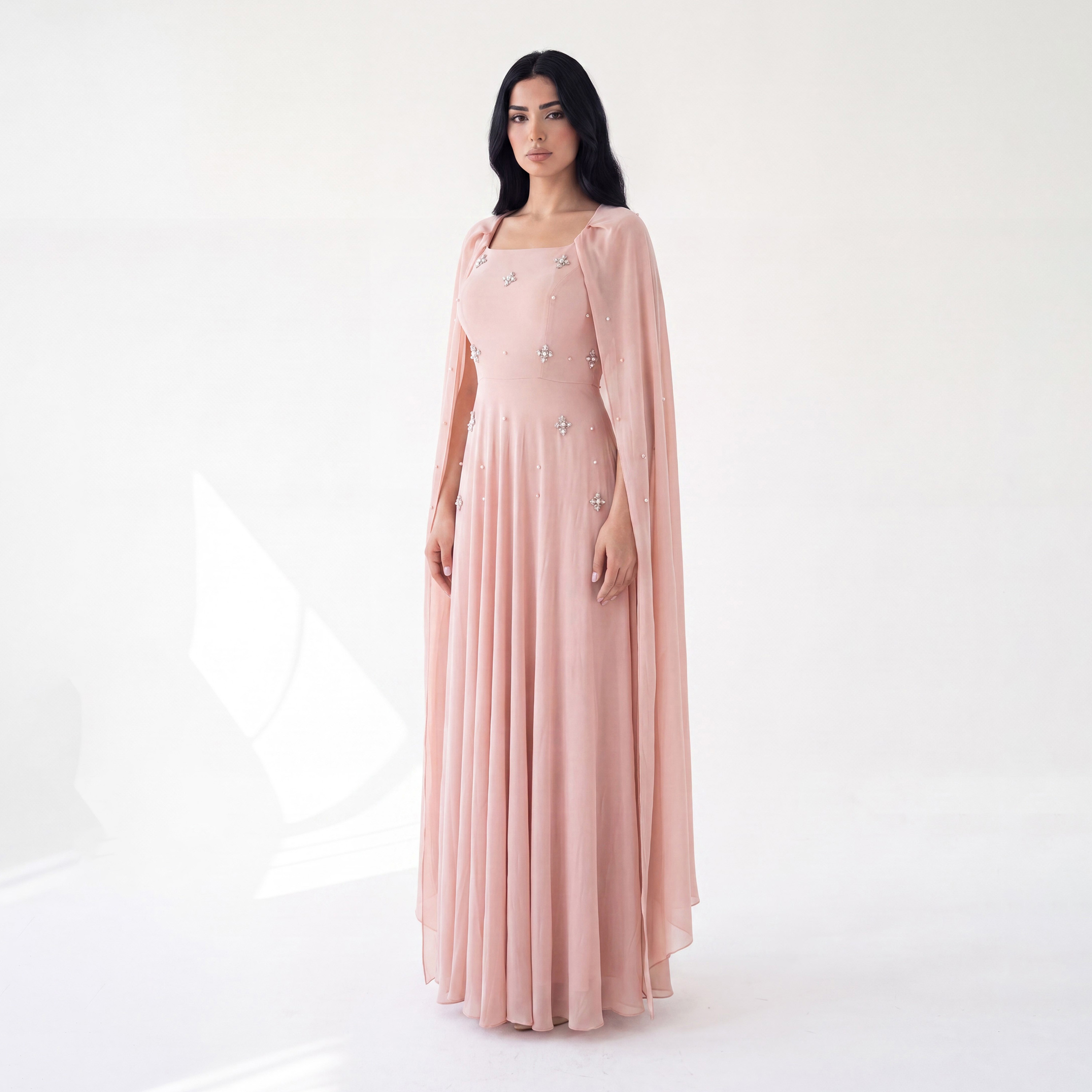 فستان سهرة ماكسي نسائي بتصميم "كيب" من قماش "كريب" مع ياقة مزينة بالكريستال من أكاديا-women-clothing-dresses-image-3