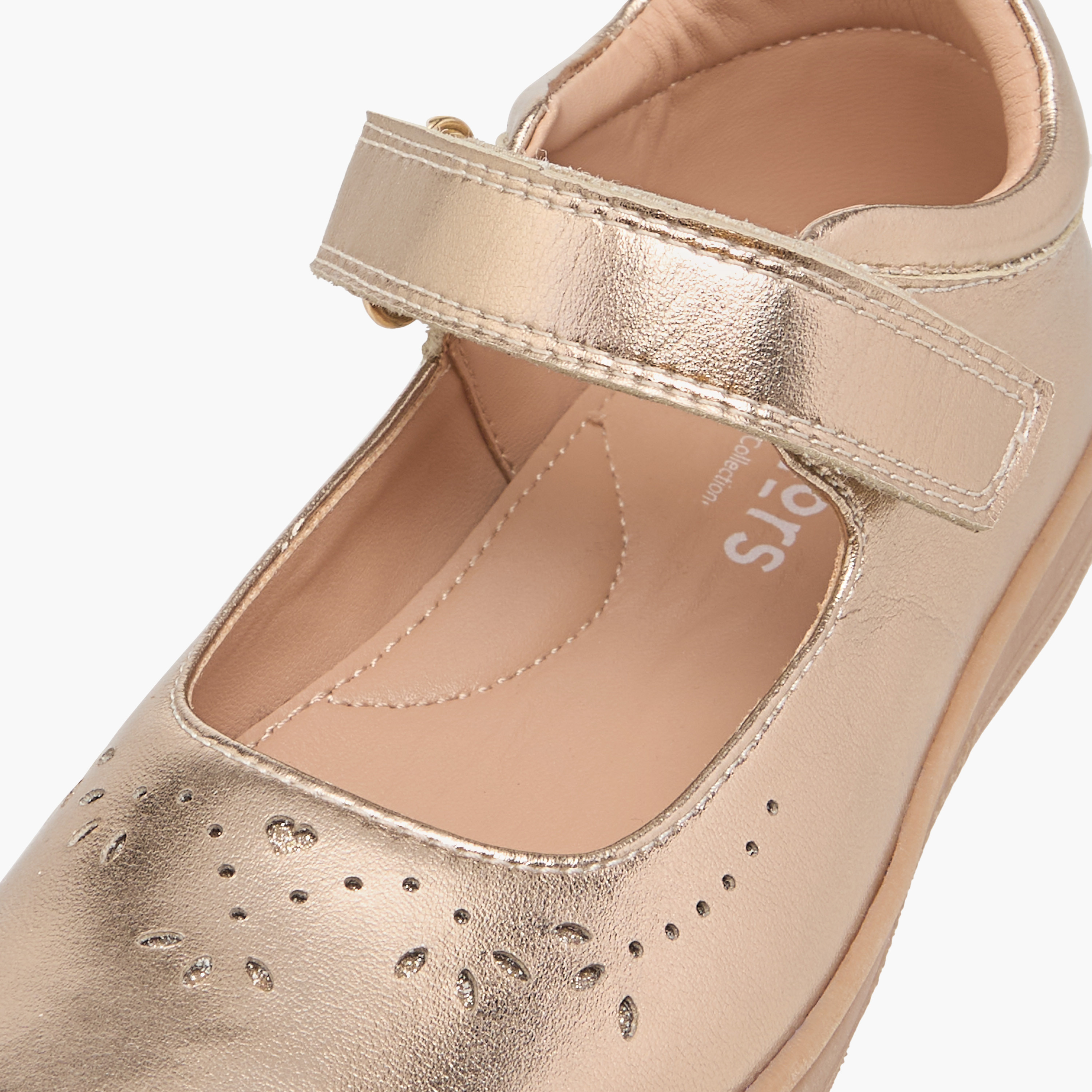 Juniors Cutwork Detail Mary Jane Shoes with Hook and Loop Closure-girls-shoes-maryjanes-image-5
