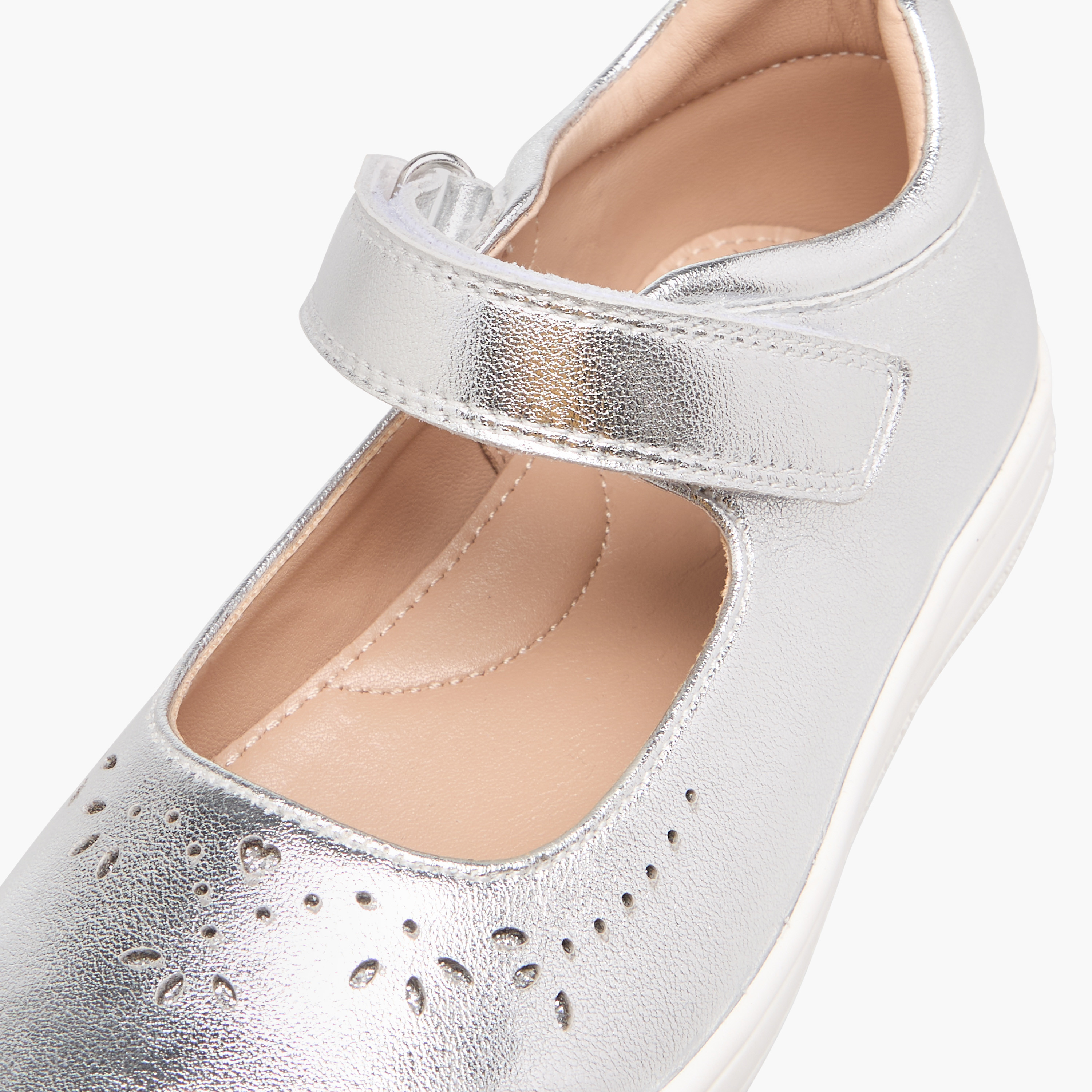 Juniors Cutwork Detail Mary Jane Shoes with Hook and Loop Closure-girls-shoes-maryjanes-image-5
