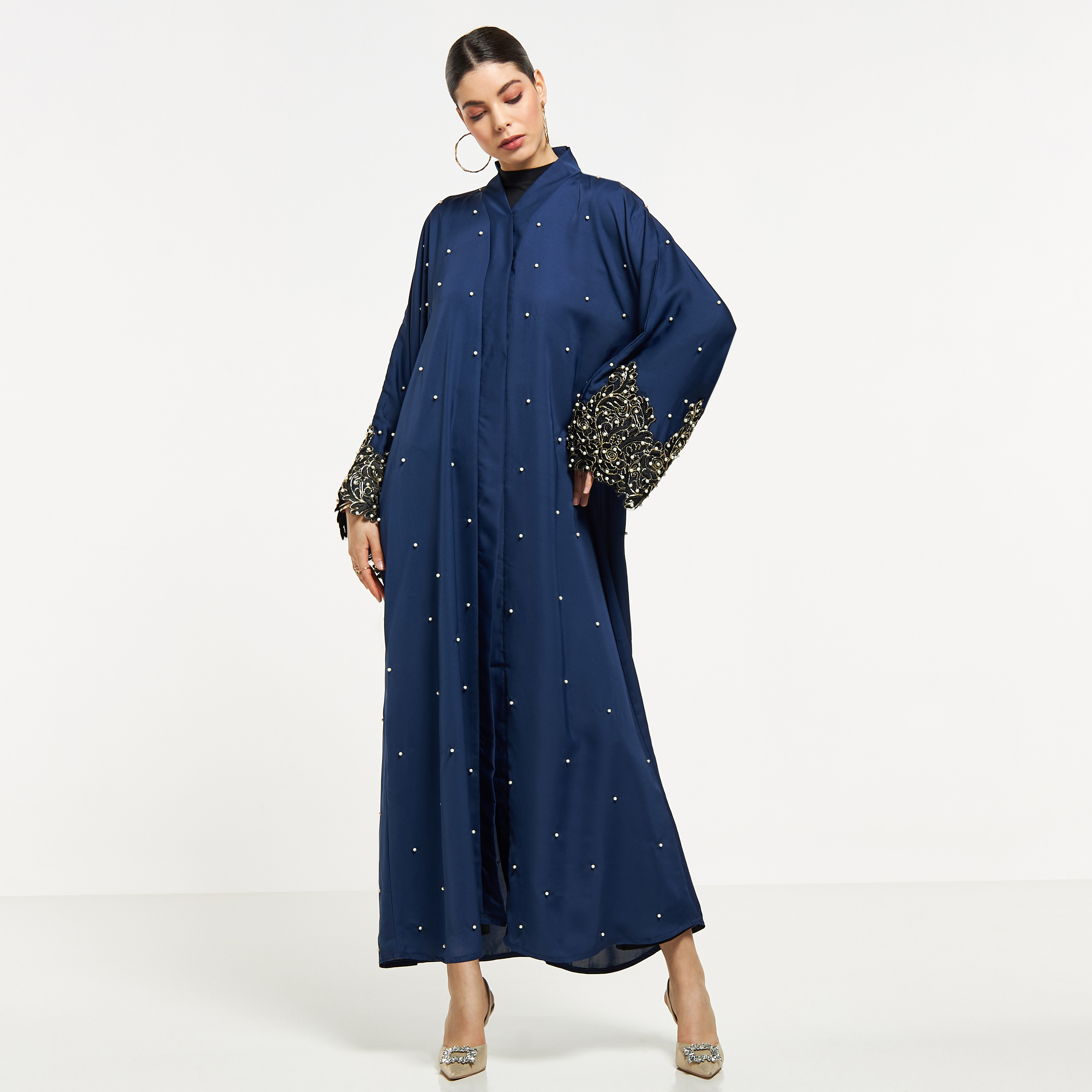 عباية مزينة ومطرزة مع حجاب من نُخبة-women-arabicclothing-abayas-image-6