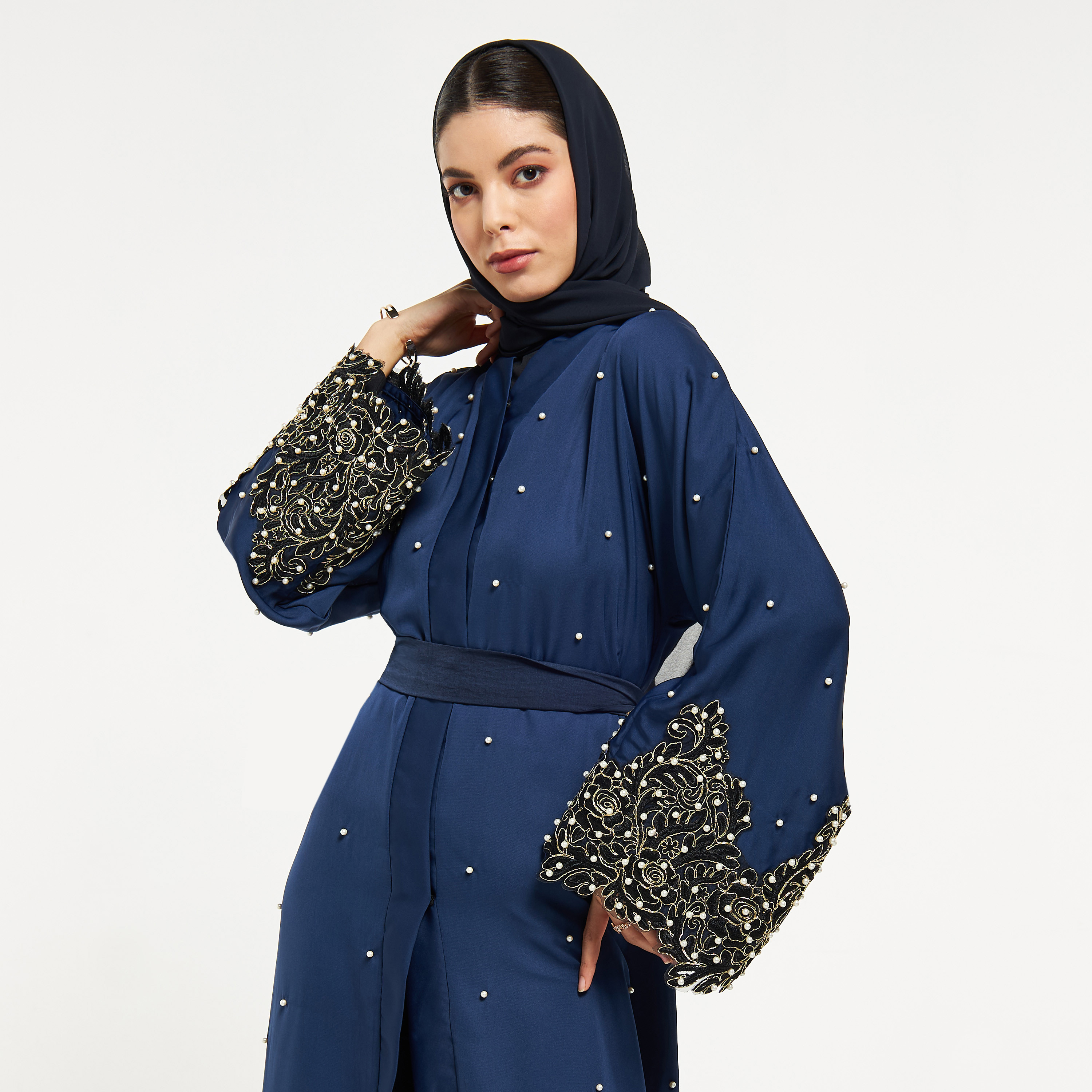عباية مزينة ومطرزة مع حجاب من نُخبة-women-arabicclothing-abayas-image-7