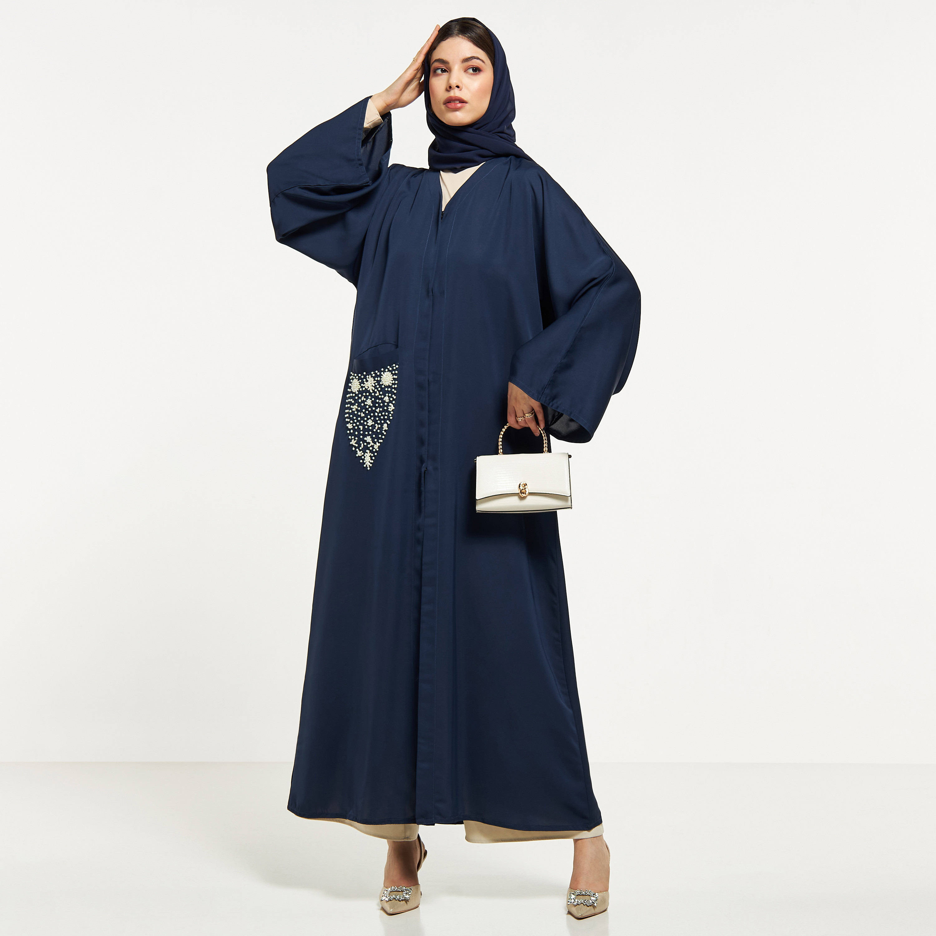 عباية مزيّنة باللؤلؤ بحزام ربط وحجاب من نُخبة-women-arabicclothing-abayas-image-9