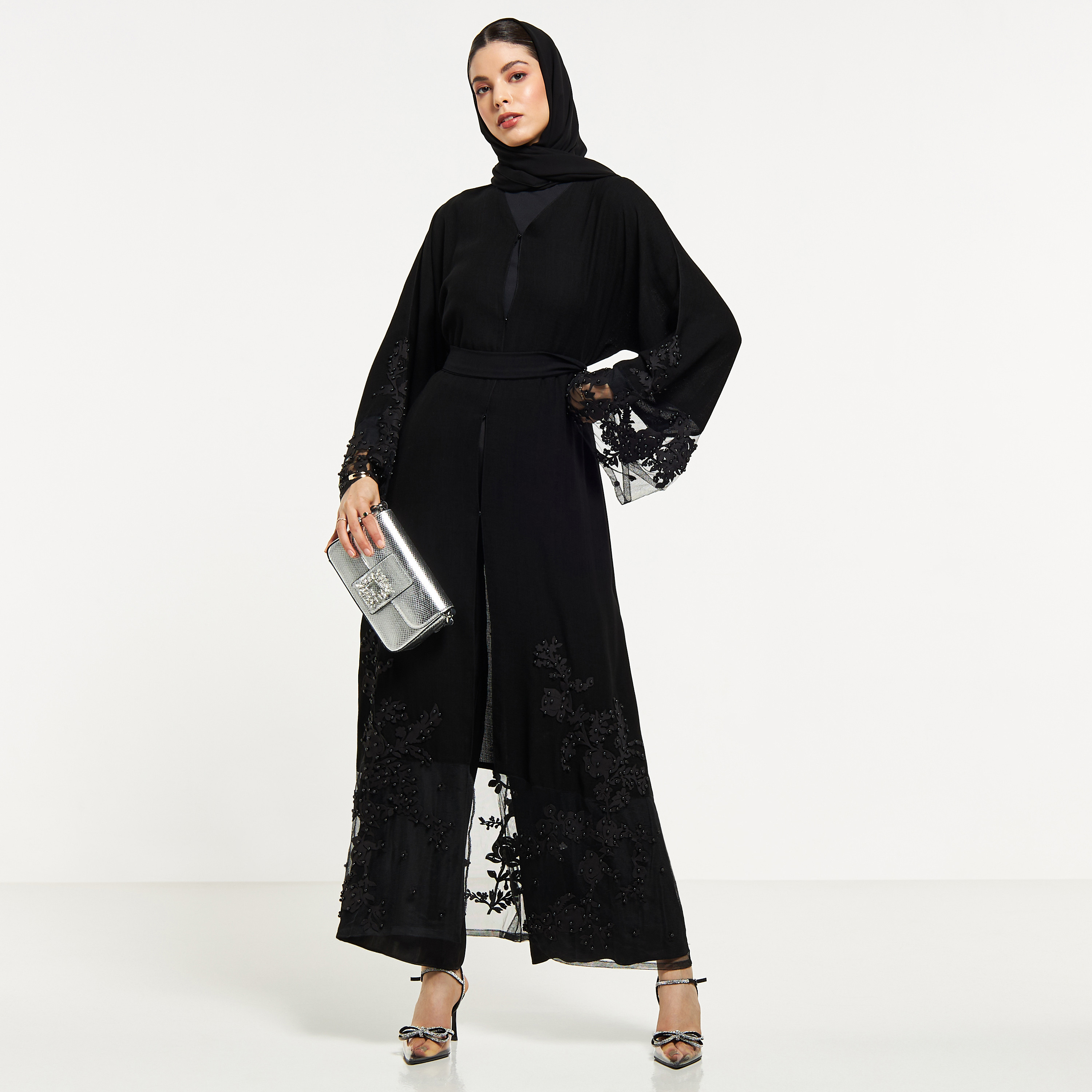 عباية مزيّنة باللؤلؤ بحزام ربط وحجاب من نُخبة-women-arabicclothing-abayas-image-4