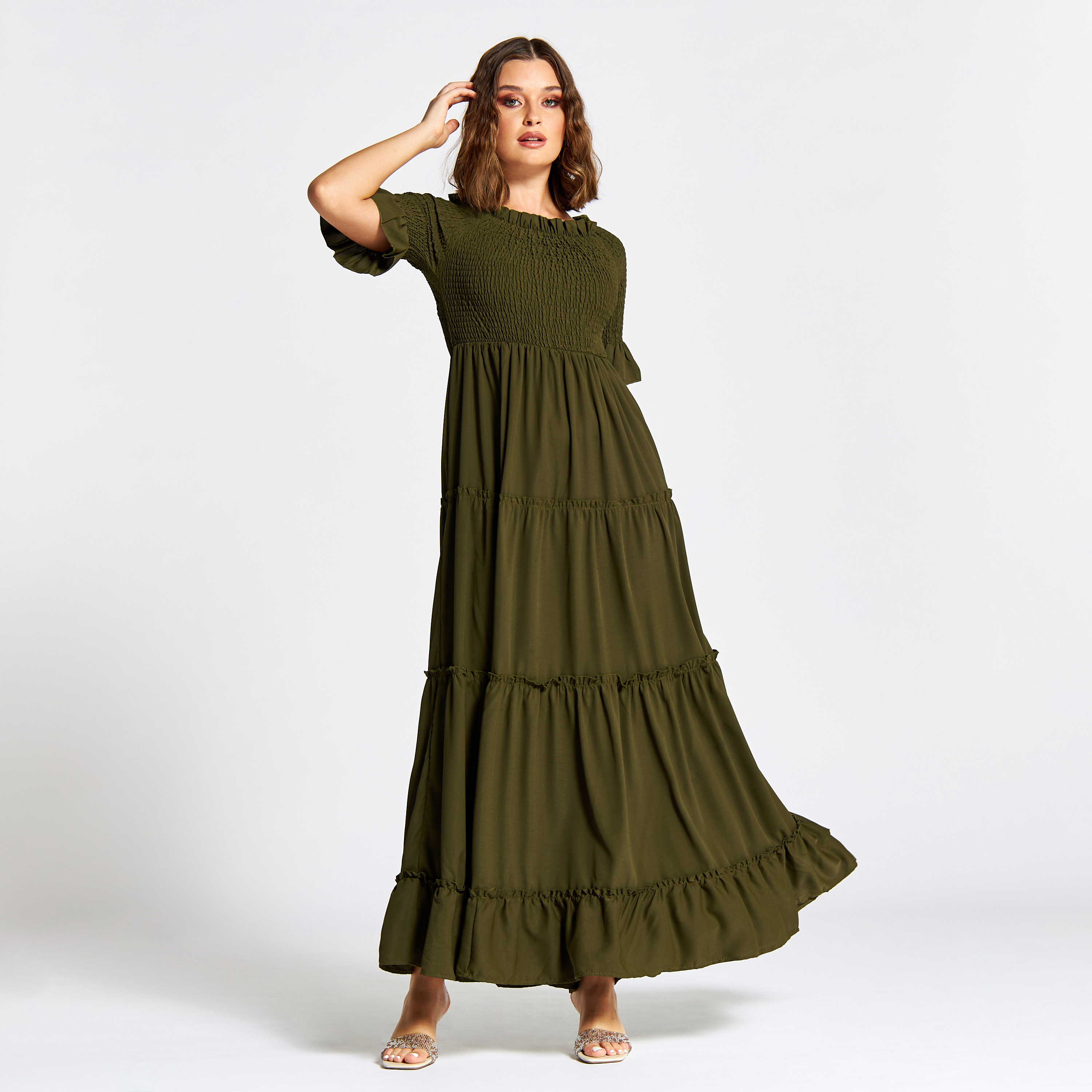 Nukhbaa Solid Tiered Jalabiya with Shirred Detail-women-arabicclothing-jalabiyas-image-2