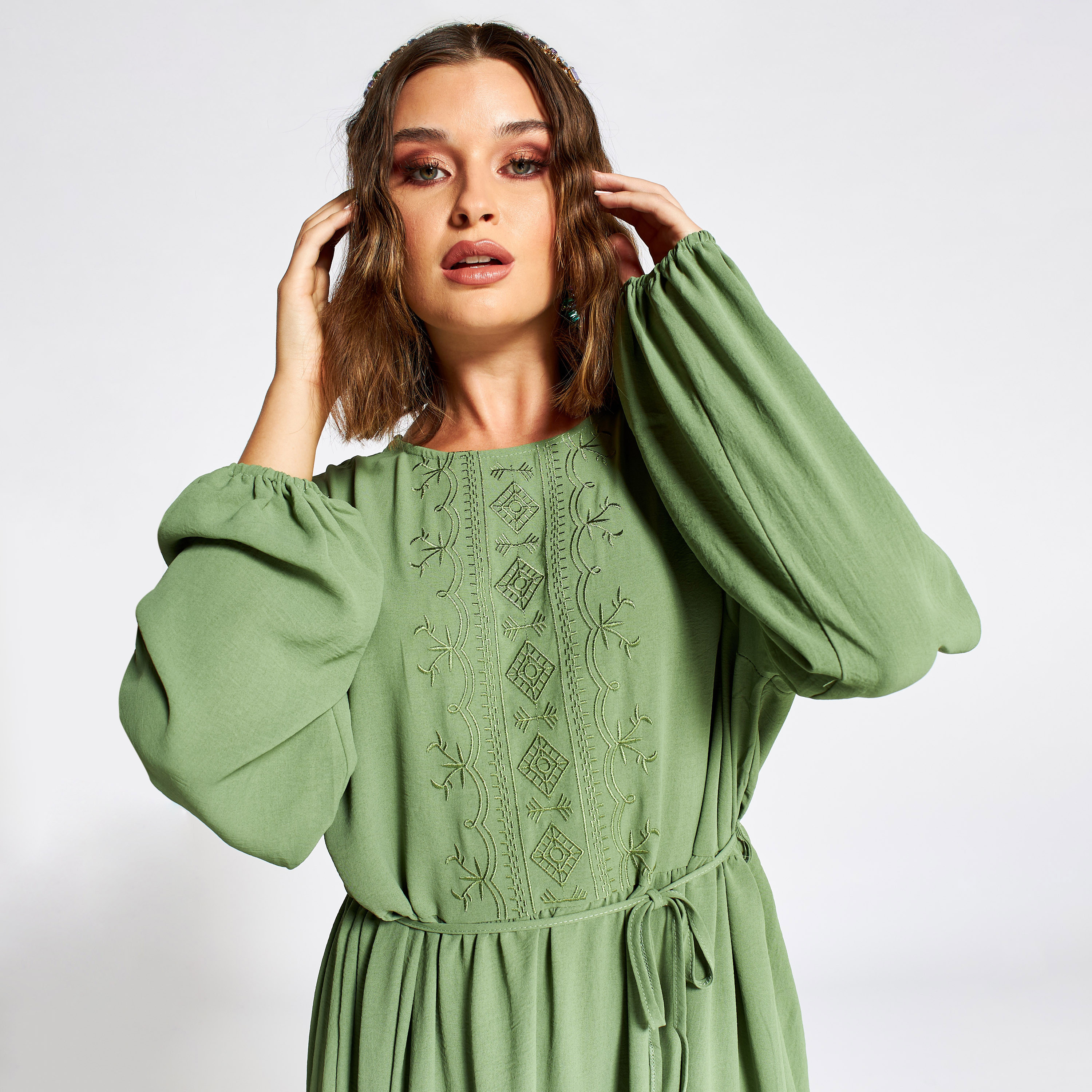 Nukhbaa Embroidered Jalabiya with Tie-Ups and Long Sleeves-women-arabicclothing-jalabiyas-image-3