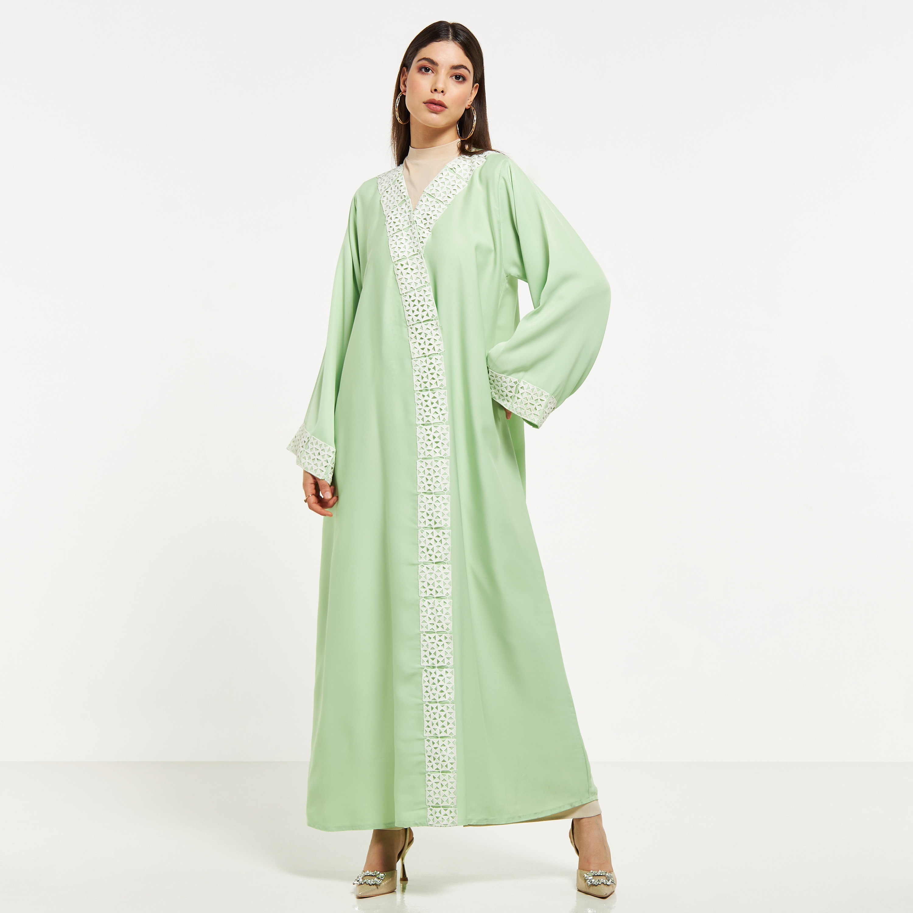 عباية دانتيل بارزة الملمس مع حجاب من نُخبة-women-arabicclothing-abayas-image-1