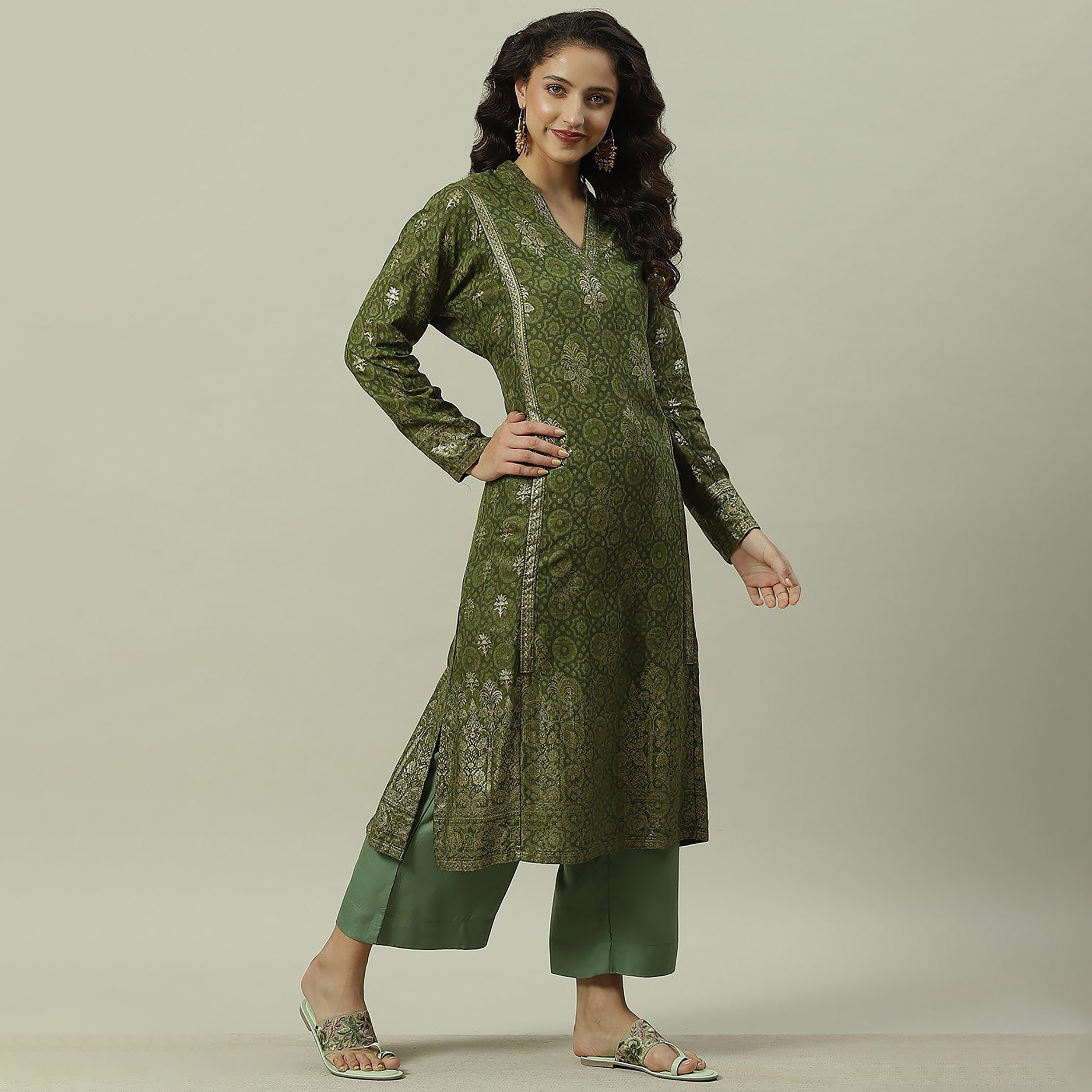 كورتا بيبا فويل برقبة على شكل وى مع مطبوعة ومستقيمة-women-clothing-ethnicwear-dresses-image-5