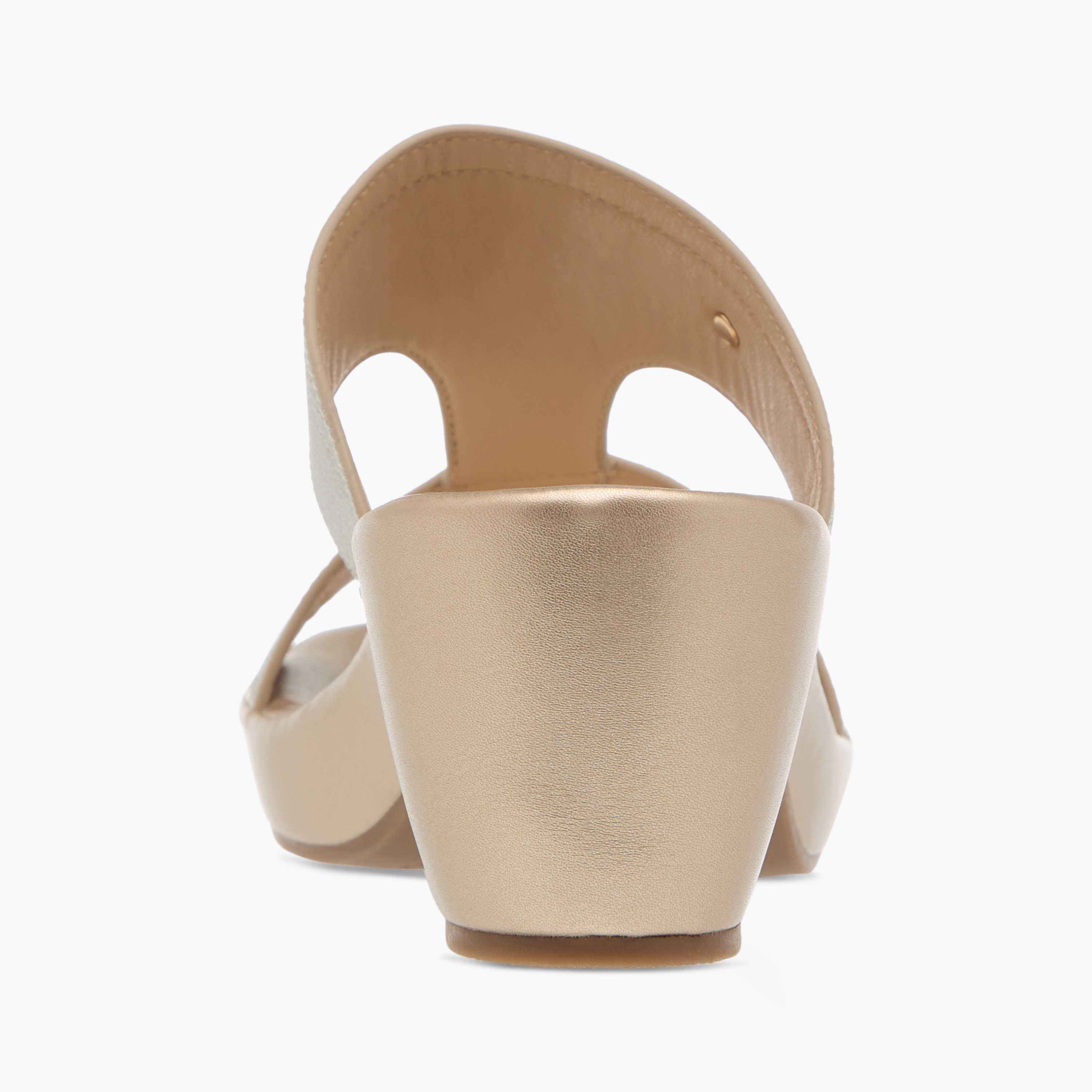 صندل مريح بارز الملمس سهل الارتداء بكعب عريض من فلورا بيلا-women-shoes-sandals-heeled-image-5