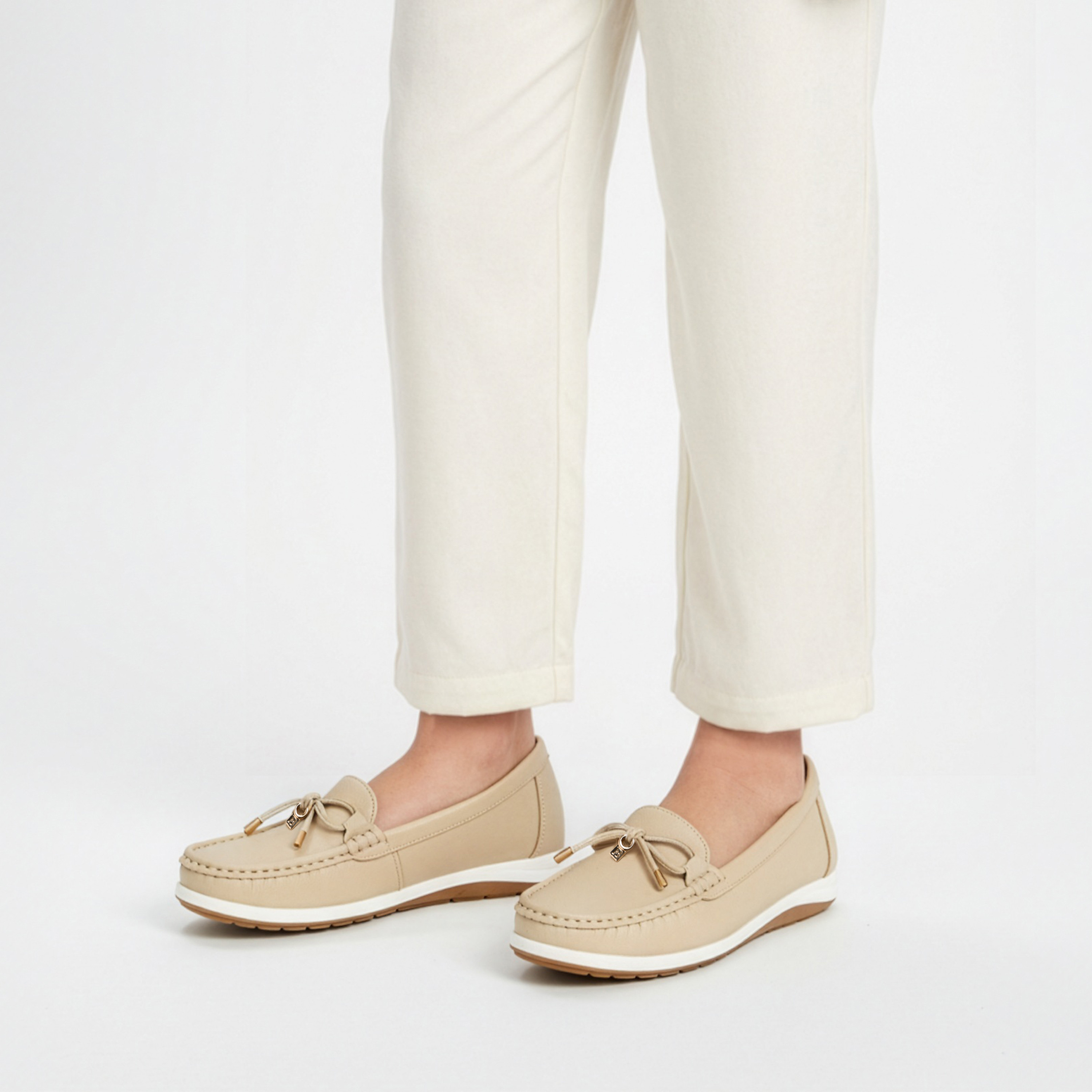 حذاء موكاسين سهل الارتداء للنساء من فلورا بيلا-women-shoes-flats-moccasins-image-2