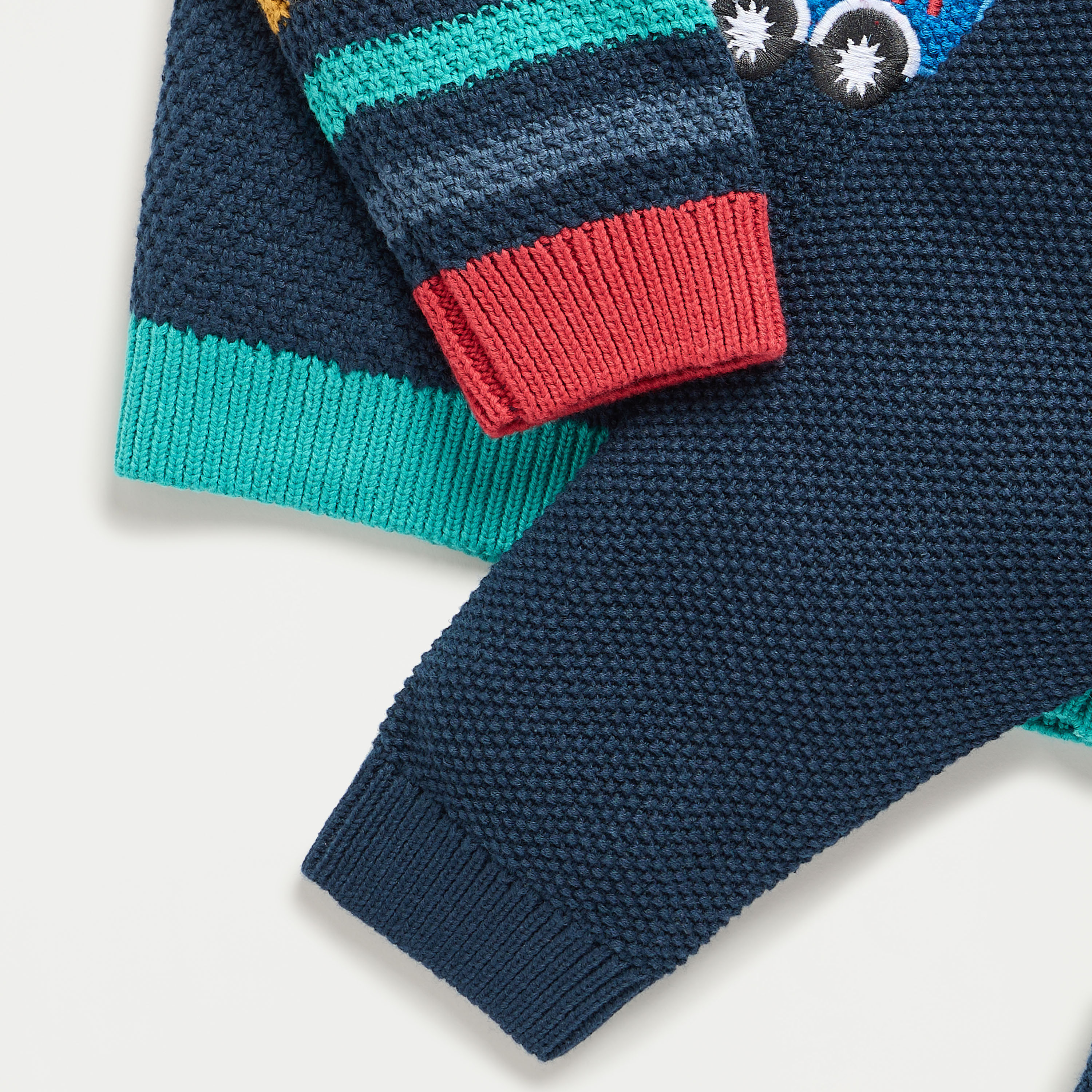 طقم بنطلون بيجاما وكنزة مطرزة من جونيورز-baby-boys-clothing-winterwear-setsandcoords-image-1