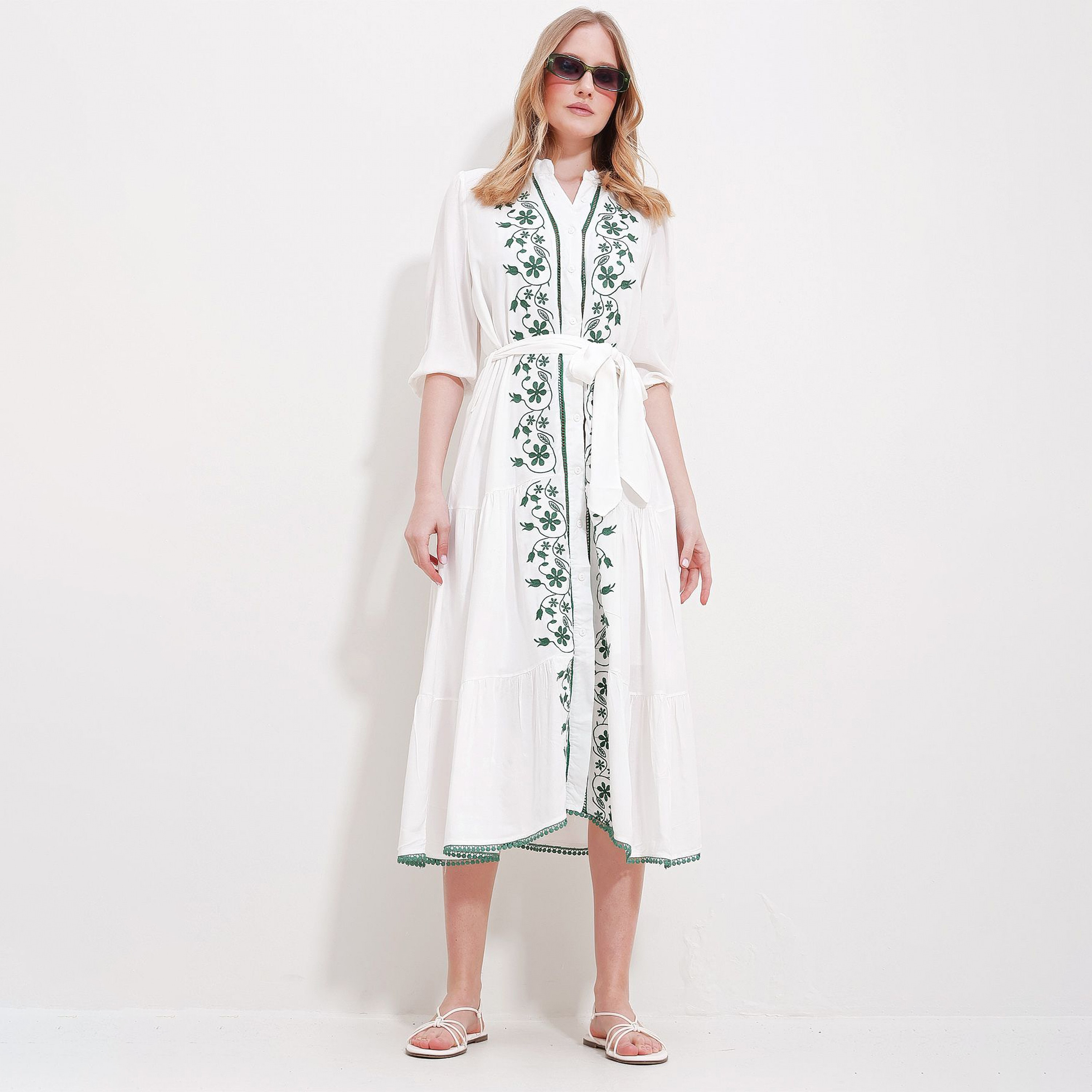 تريند ألاجاتي ستايل فستان ميدي نسائي أبيض بطبقات مع تطريز زهور وياقة ماندرين-women-clothing-dresses-image-1