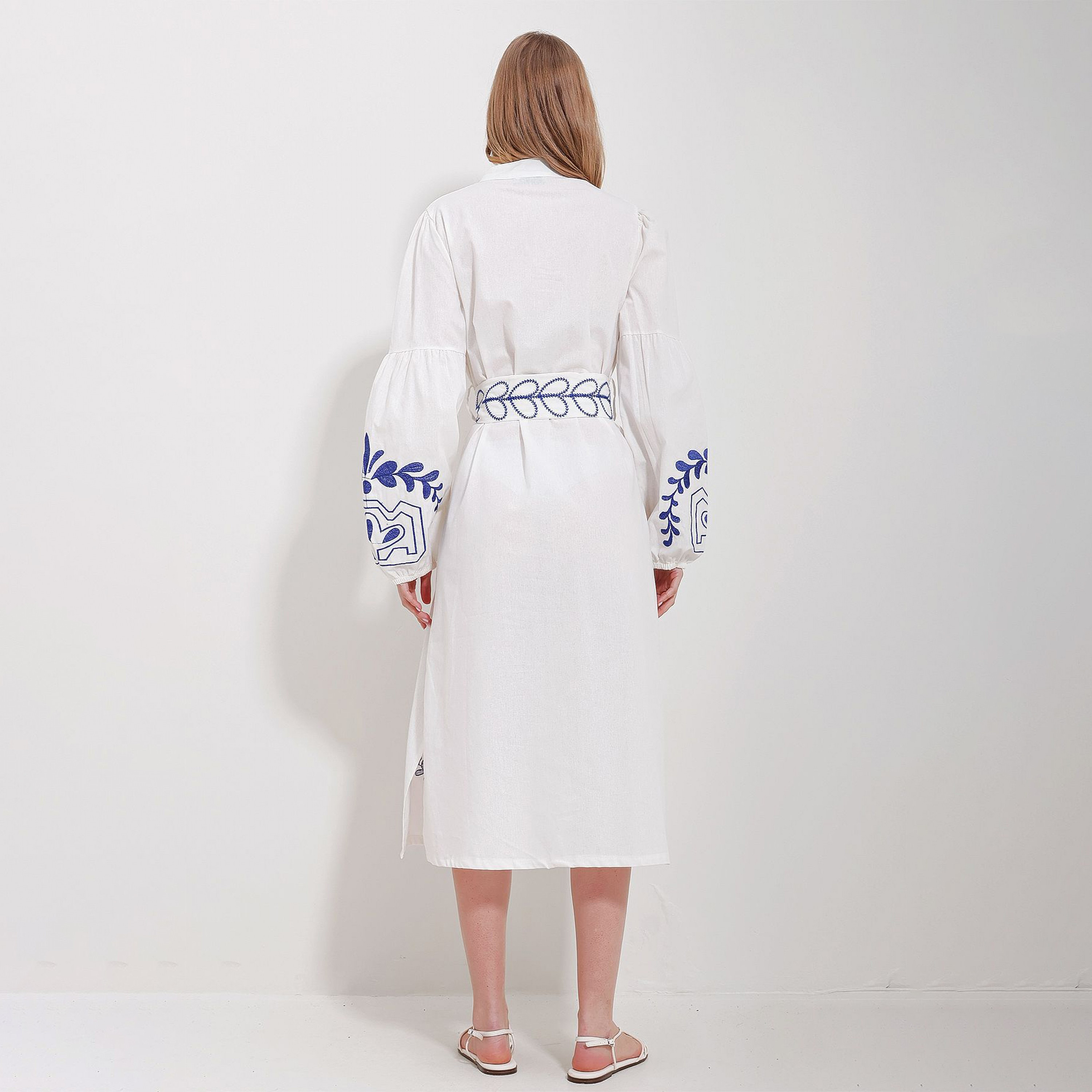 Trend Alacati Stili Embroidered Linen Mandarin Collar Balloon Sleeves Slit White Women's Midi Dress-women-clothing-dresses-image-3
