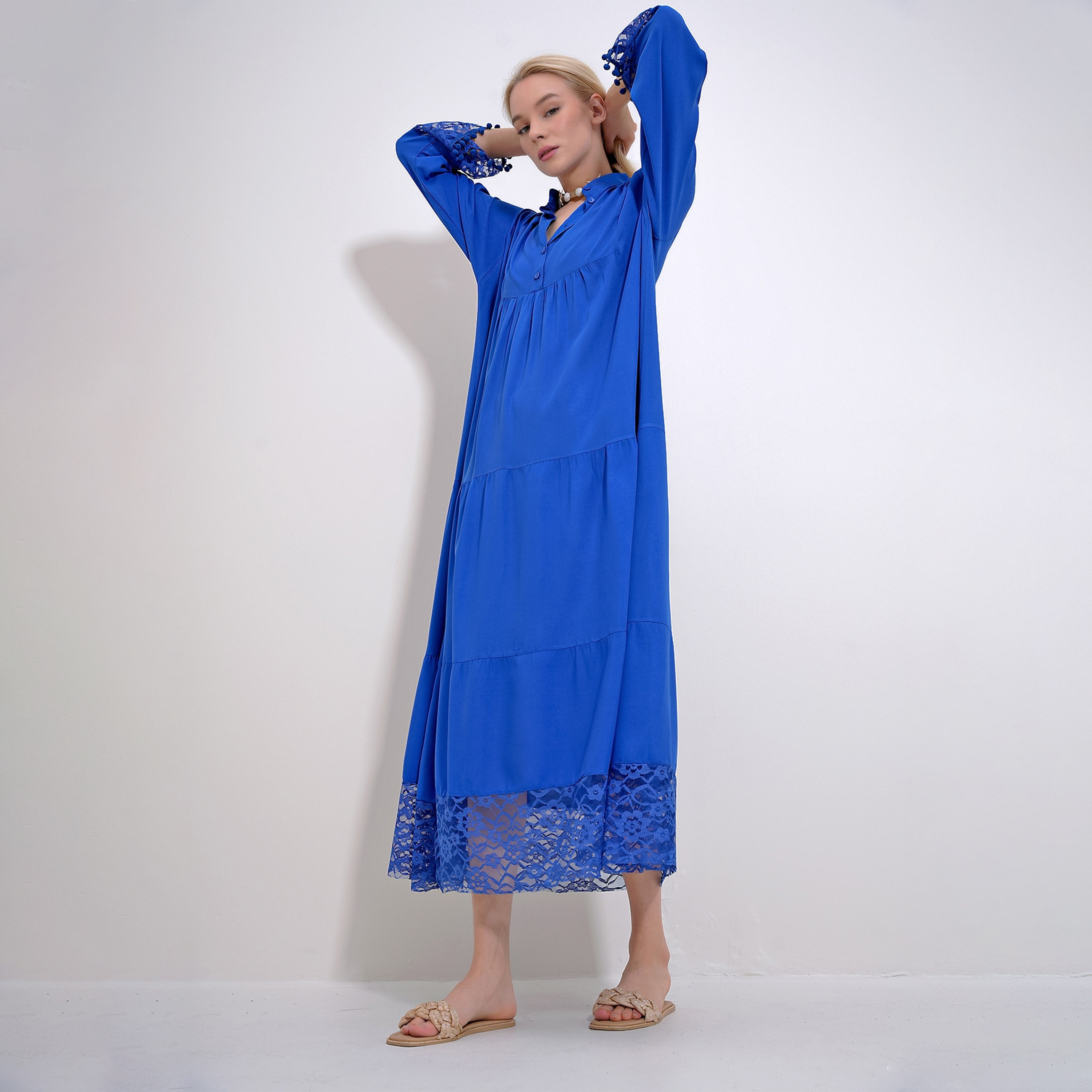 تريند ألاجاتي ستايل فستان ماكسي نسائي بطبقات وياقة شريطية وأكمام دانتيل-women-clothing-dresses-image-3