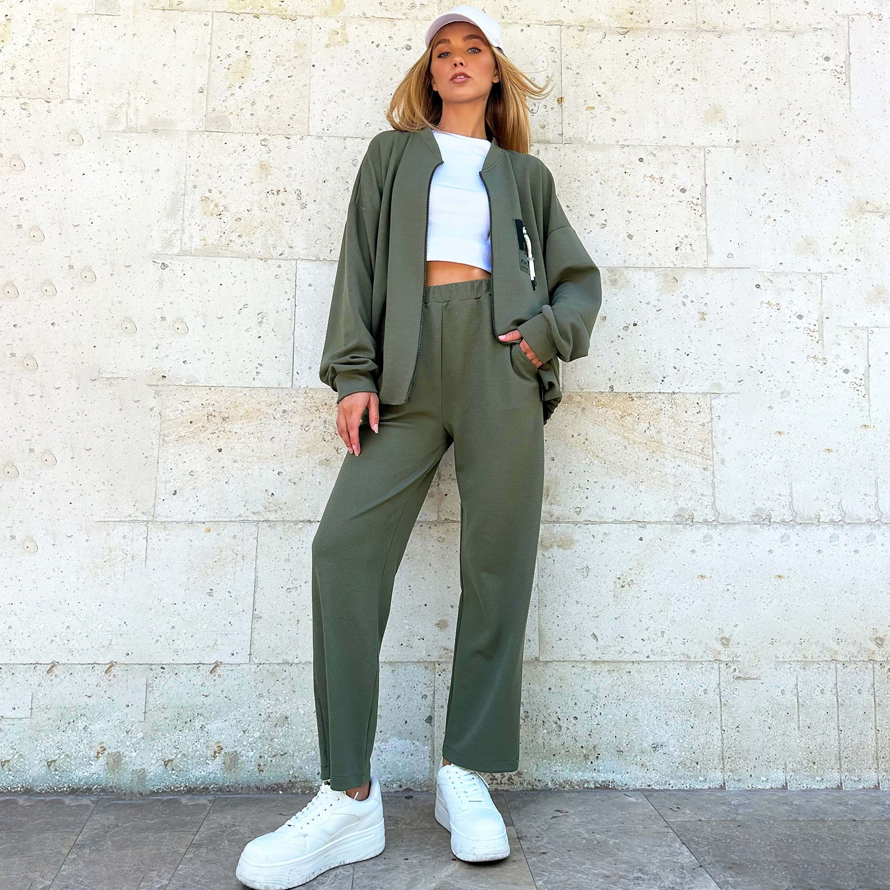 تريند ألاجاتي ستايل طقم نسائي متناسق من قطعتين: سويت شيرت بياقة بومبر وبنطلون-women-clothing-coordsets-image-1