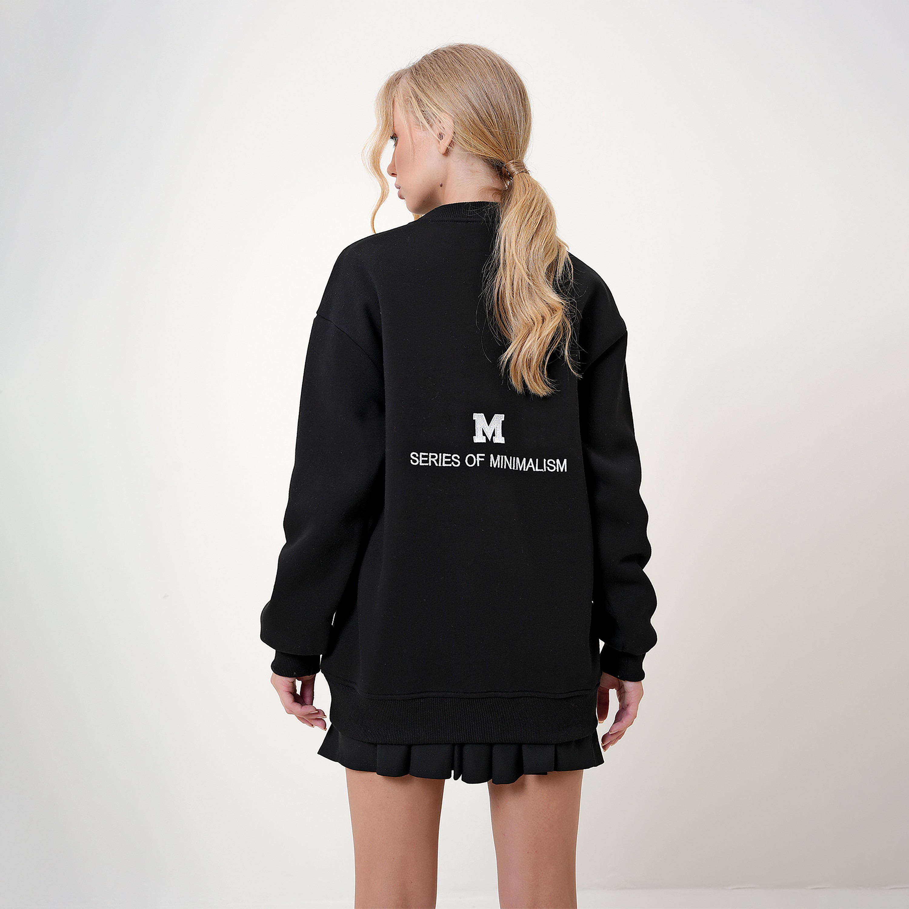 تريند ألاجاتي ستايل سويت شيرت نسائي أزرق بتطريز شنيل-women-winterwear-hoodiesandsweatshirts-sweatshirts-image-8