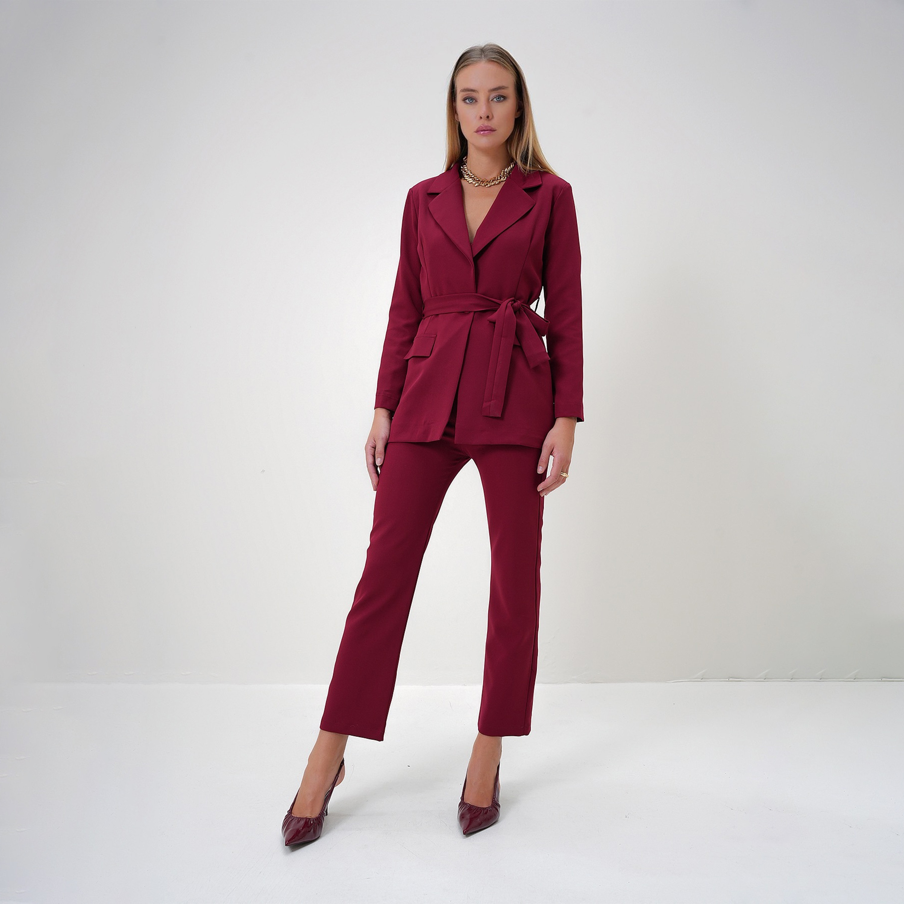 تريند ألاجاتي ستايل طقم بليزر وبنطلون نسائي بلون العنابي بياقة لابل-women-clothing-coordsets-image-1