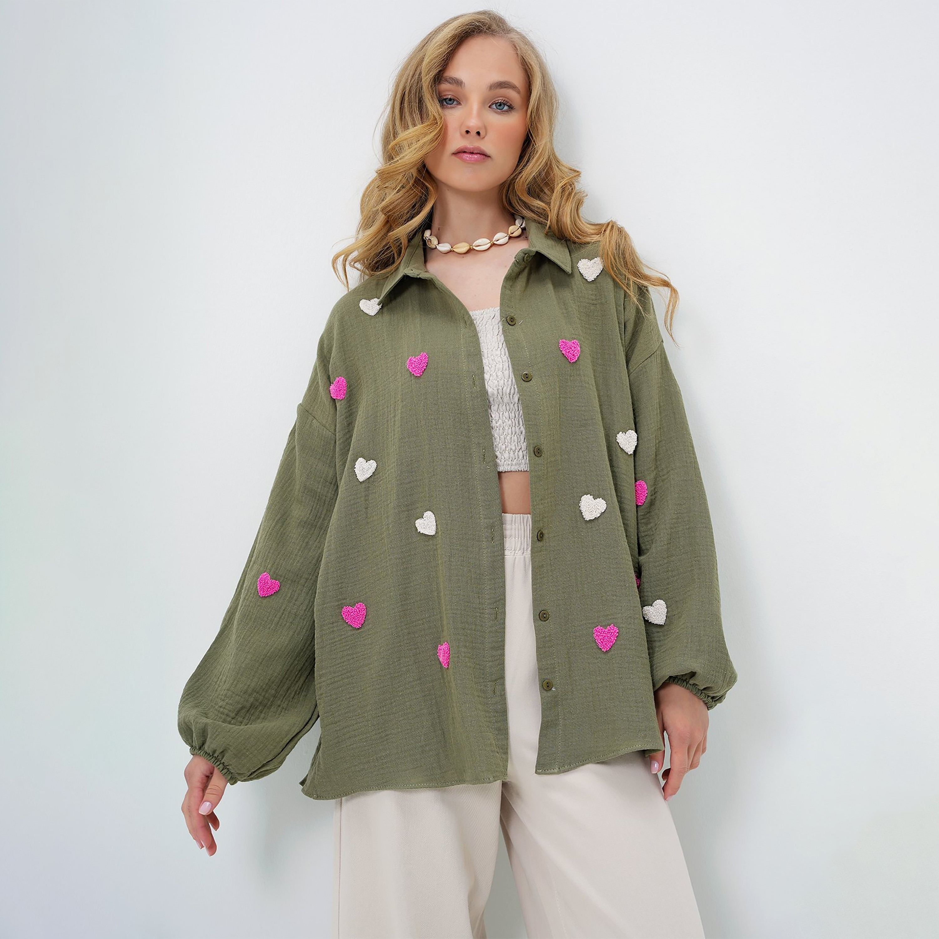 تريند ألاجاتي ستايل قميص نسائي بياقة وتطريز على شكل قلب-women-clothing-shirtsandblouses-shirts-image-13
