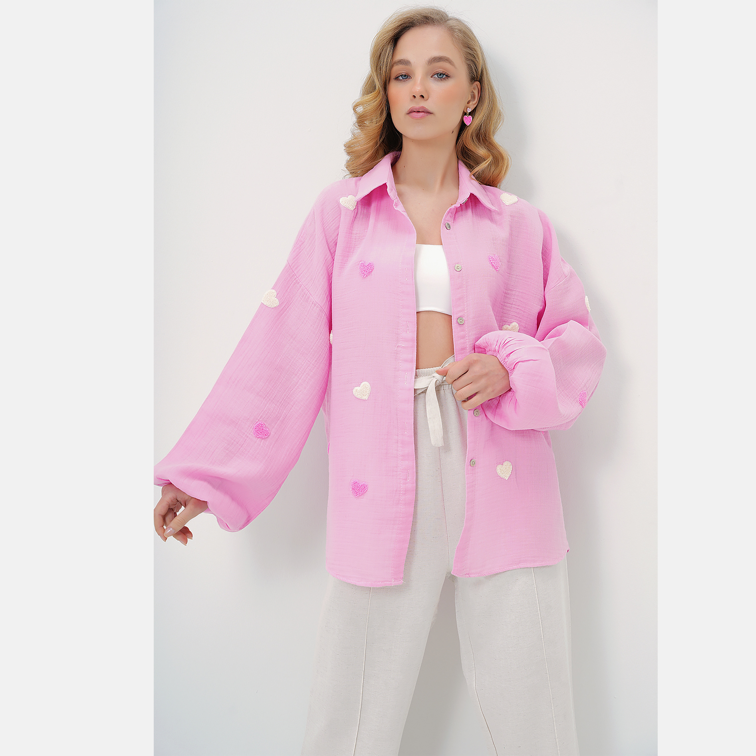 تريند ألاجاتي ستايل قميص نسائي بياقة وتطريز على شكل قلب-women-clothing-shirtsandblouses-shirts-image-12