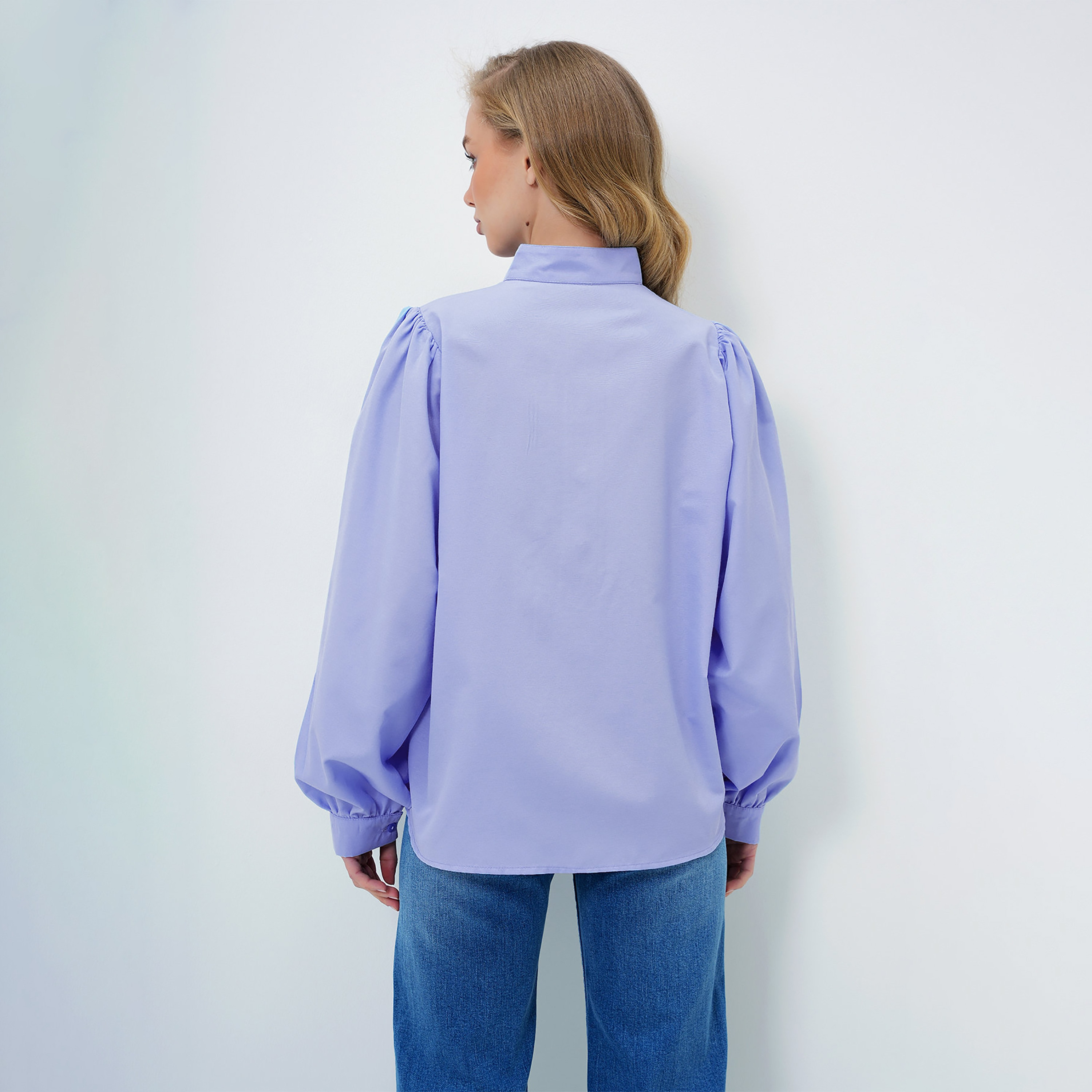 تريند ألاجاتي ستايل قميص نسائي أزرق بياقة ماندرين وأكمام بالون-women-clothing-shirtsandblouses-shirts-image-3