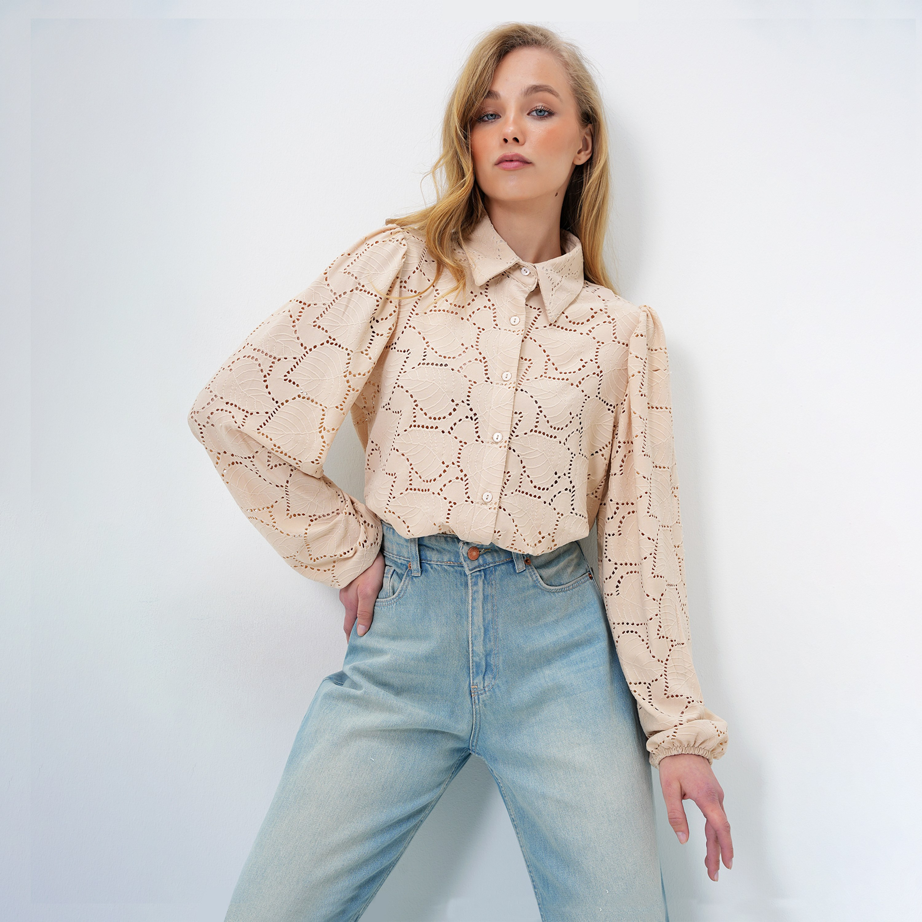 Trend Alacati Stili Schiffli Collared Puff Sleeves White Women's Shirt-women-clothing-shirtsandblouses-shirts-image-2