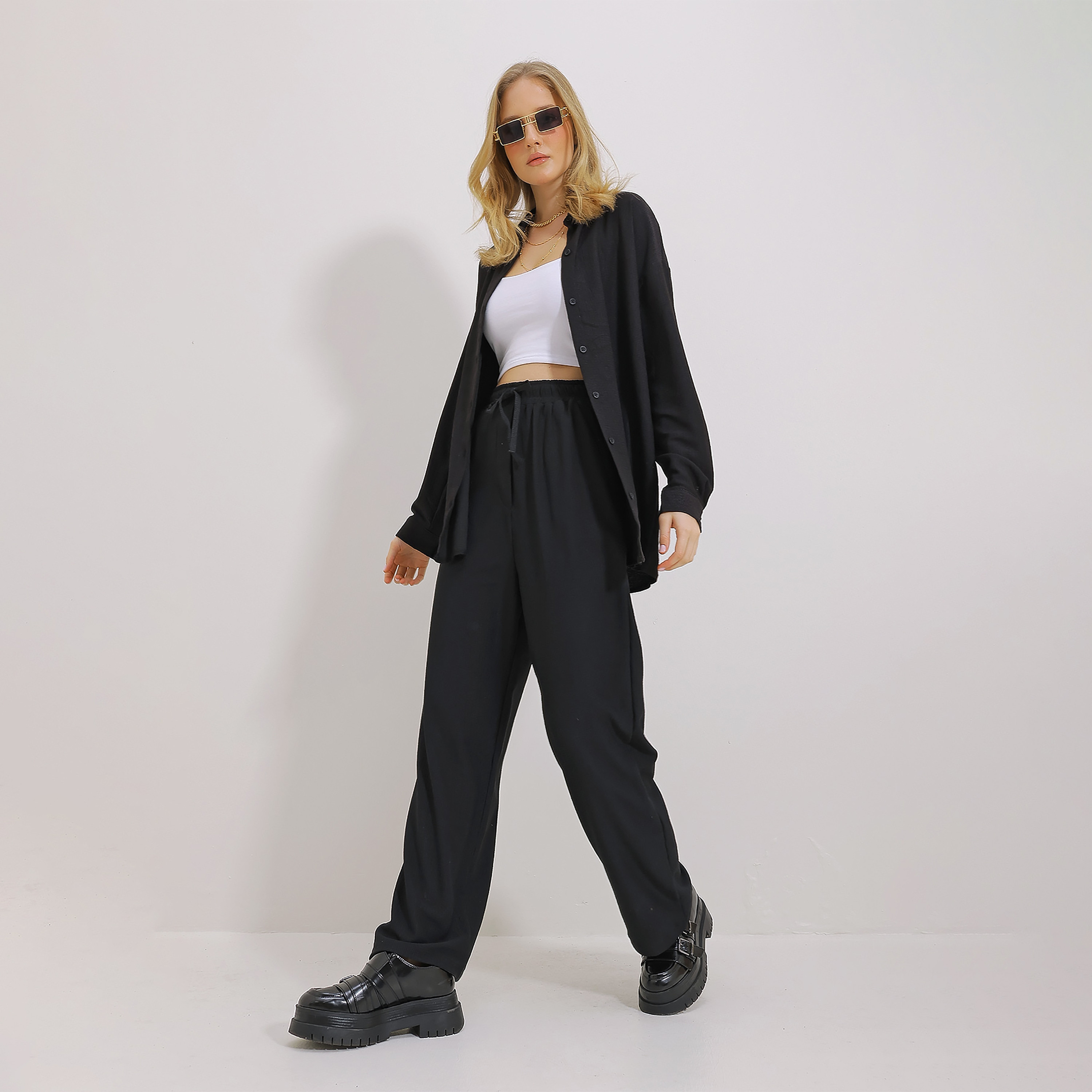تريند ألاجاتي ستايل قميص نسائي أسود بنسيج محبّك وياقة-women-clothing-shirtsandblouses-shirts-image-5