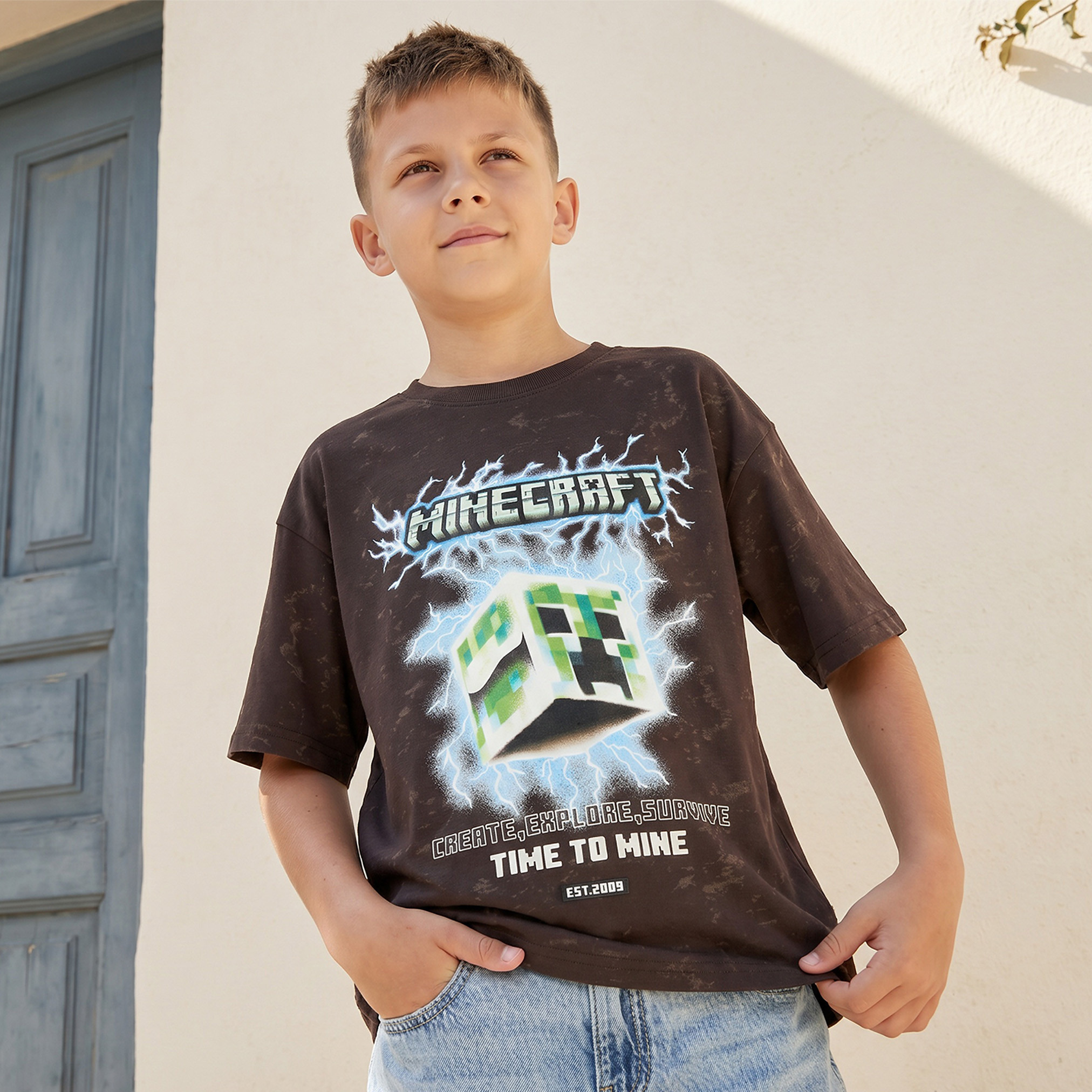 تيشيرت بياقة ضيقة وأكمام قصيرة وطبعات جرافيك من ماينكرافت-boys-clothing-tshirtsandpolos-image-1