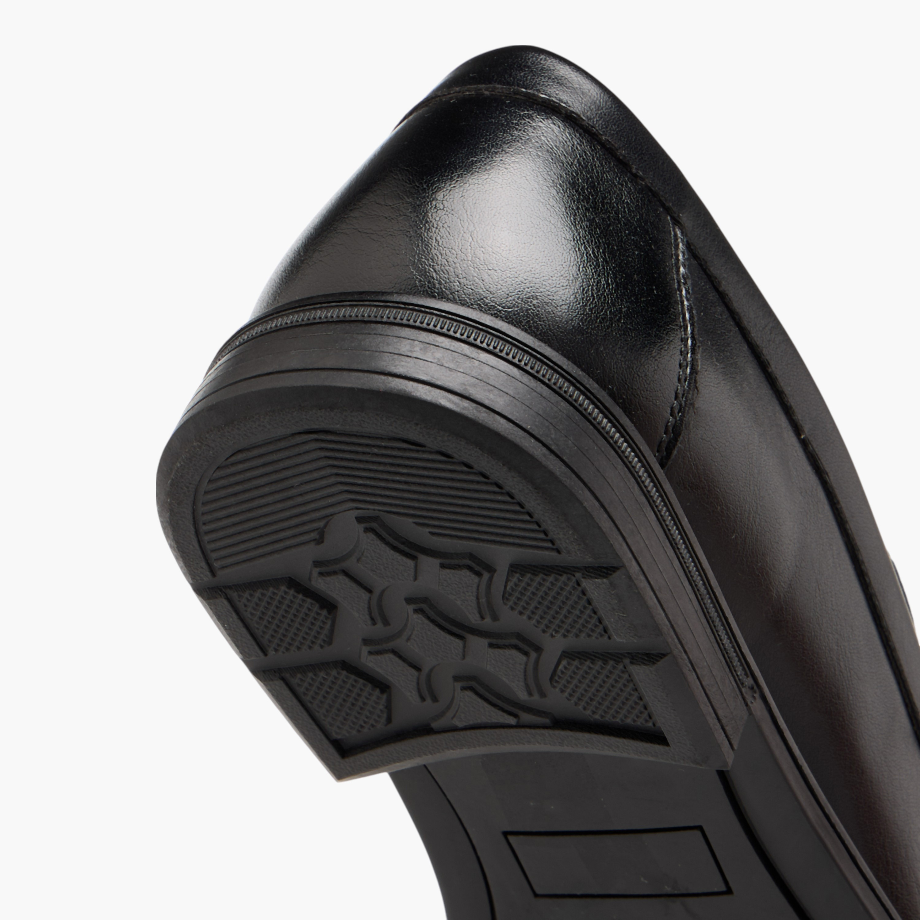 حذاء سهل الارتداء وبارز الملمس من أل بي أل من شو إكسبريس-men-shoes-formalshoes-image-5