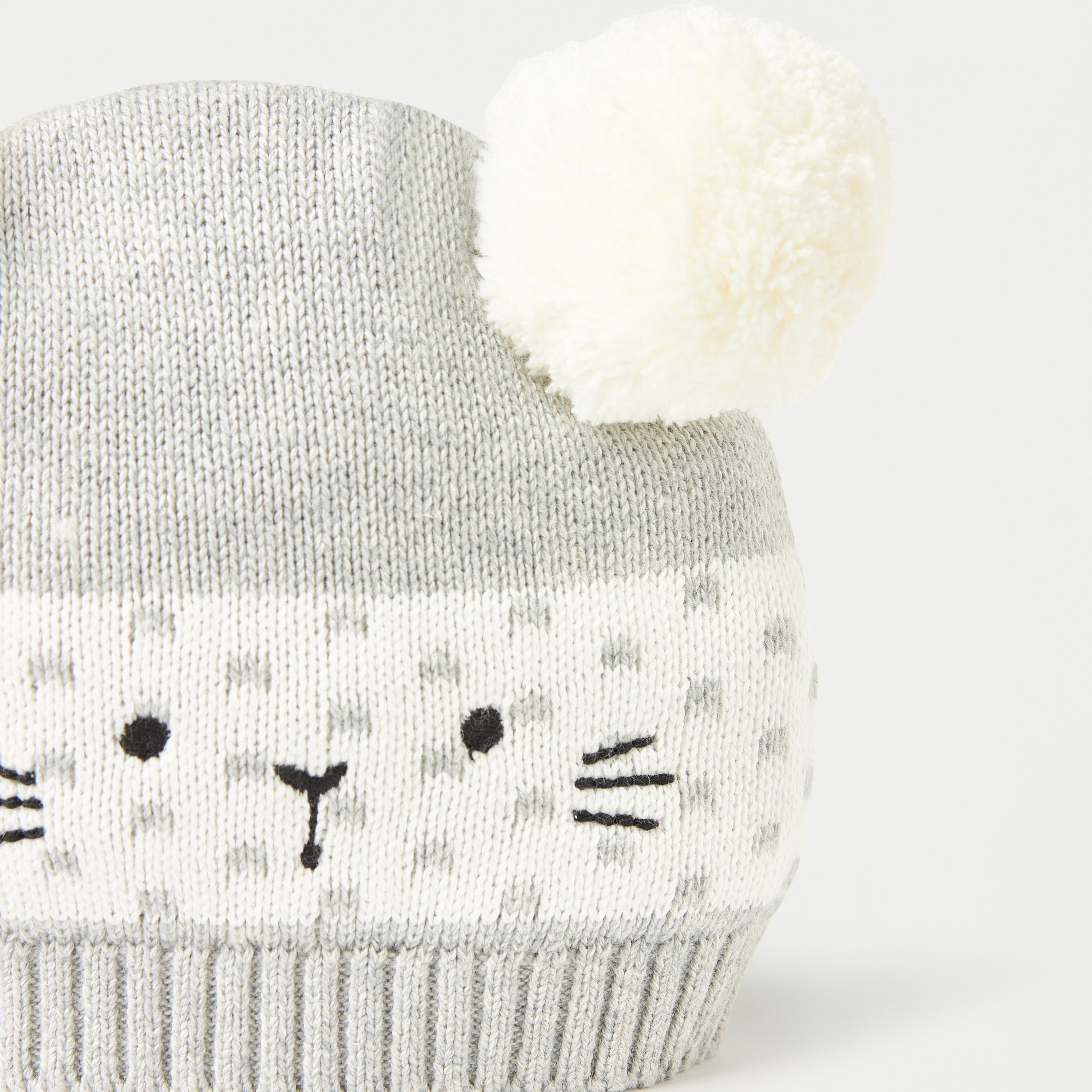 كاب بيني مطرزة بوجه قطة مع تفاصيل بوم بوم من جونيورز-baby-boys-accessories-caps-image-4