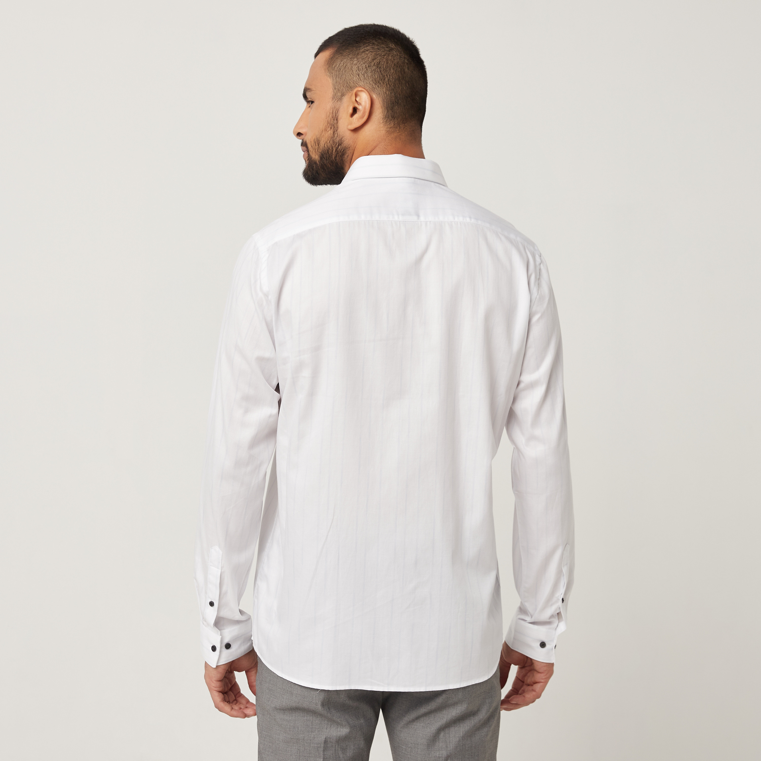 قميص فارمل بأكمام طويلة وياقة مخططة باللون الأبیض للرجال من آیرو-men-clothing-shirts-image-3