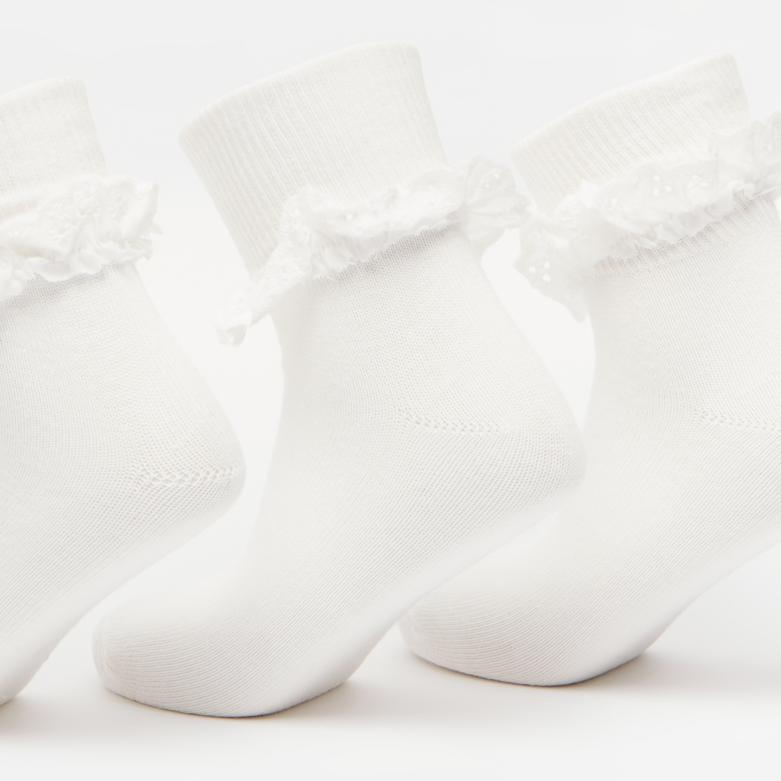 جوارب سادة بطول الكاحل وبتفاصيل كشكش - طقم من 3-girls-accessories-socks-image-3