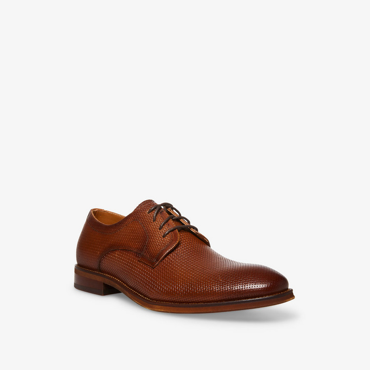Steve Madden Men's Textured Derby Shoes with Lace-Up Closure