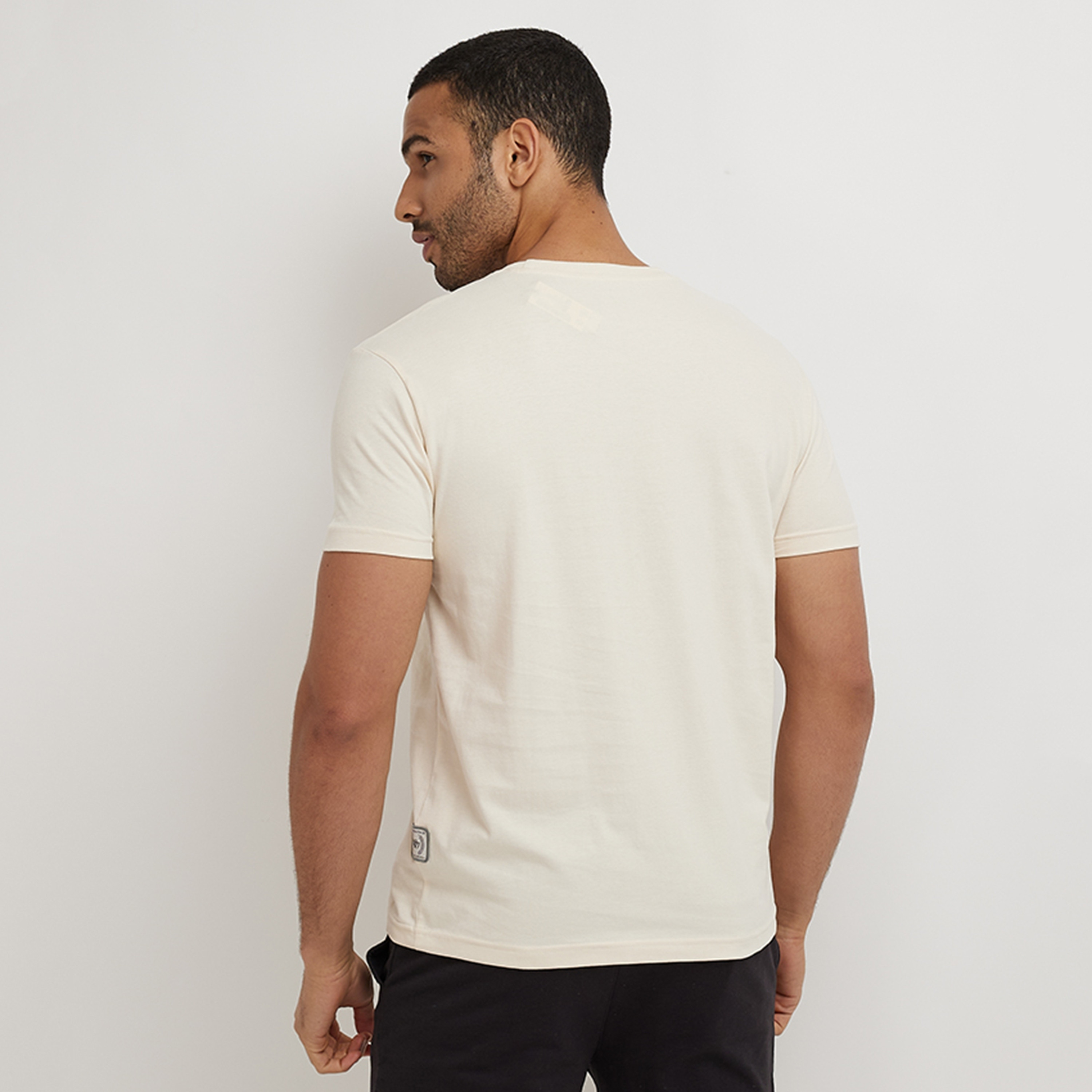 تي شيرت رجالي بأكمام قصيرة ورقبة دائرية وطبعة شعار من أيروبوستال-men-clothing-tshirtsandpolos-tshirts-image-4