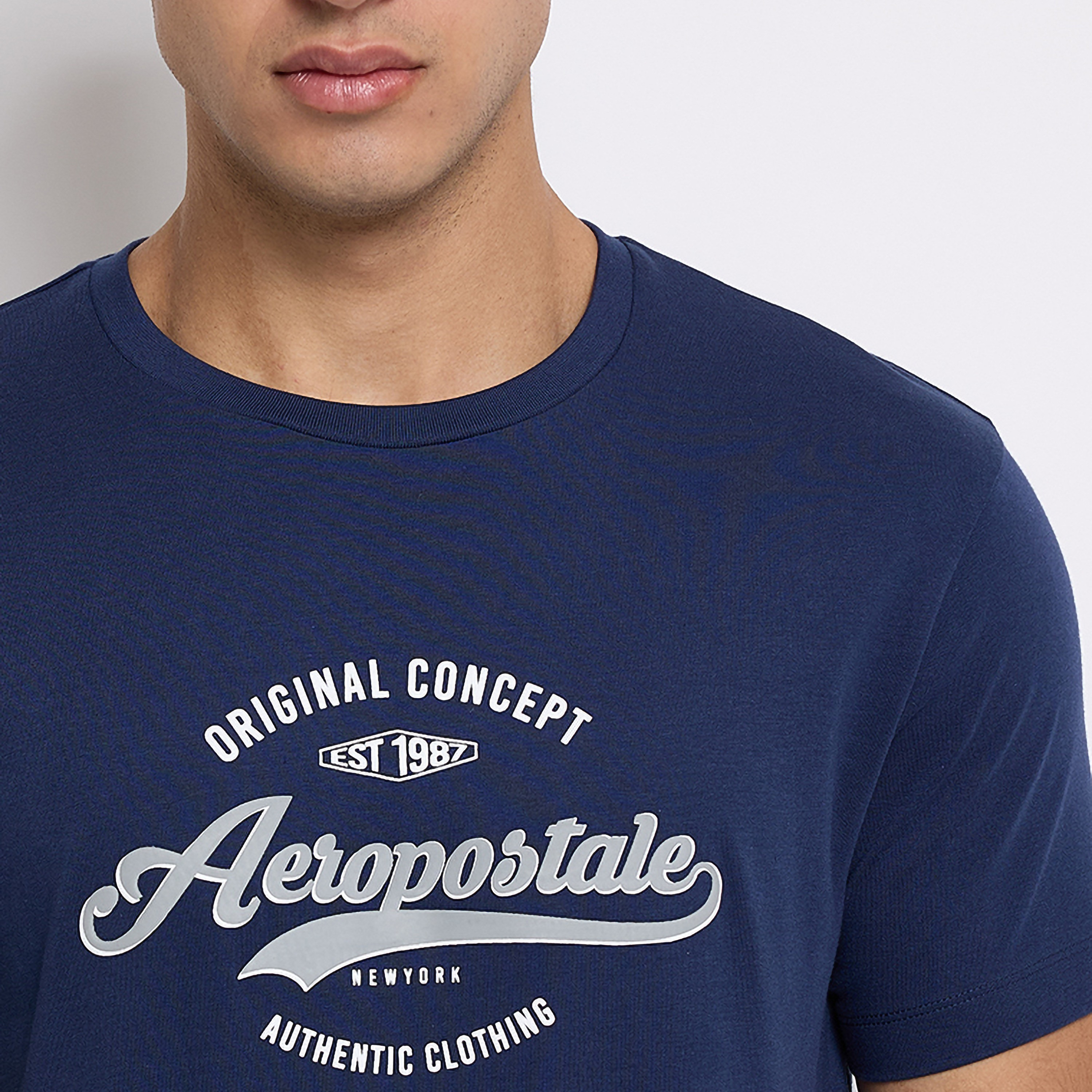 Aeropostale Logo Crew Neck Short Sleeves T-Shirt-men-clothing-tshirtsandpolos-tshirts-image-3