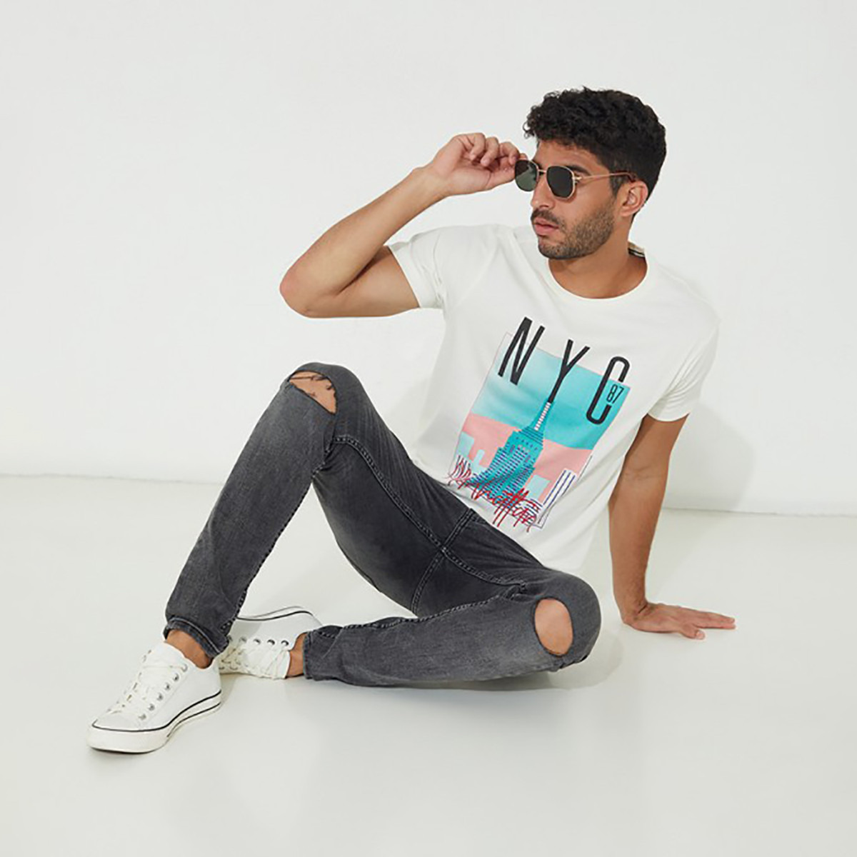 تيشيرت ايروبوستال بأكمام قصيرة وياقة دائرية مطبوعة باللون الأبیض للرجال-men-clothing-tshirtsandpolos-tshirts-image-4