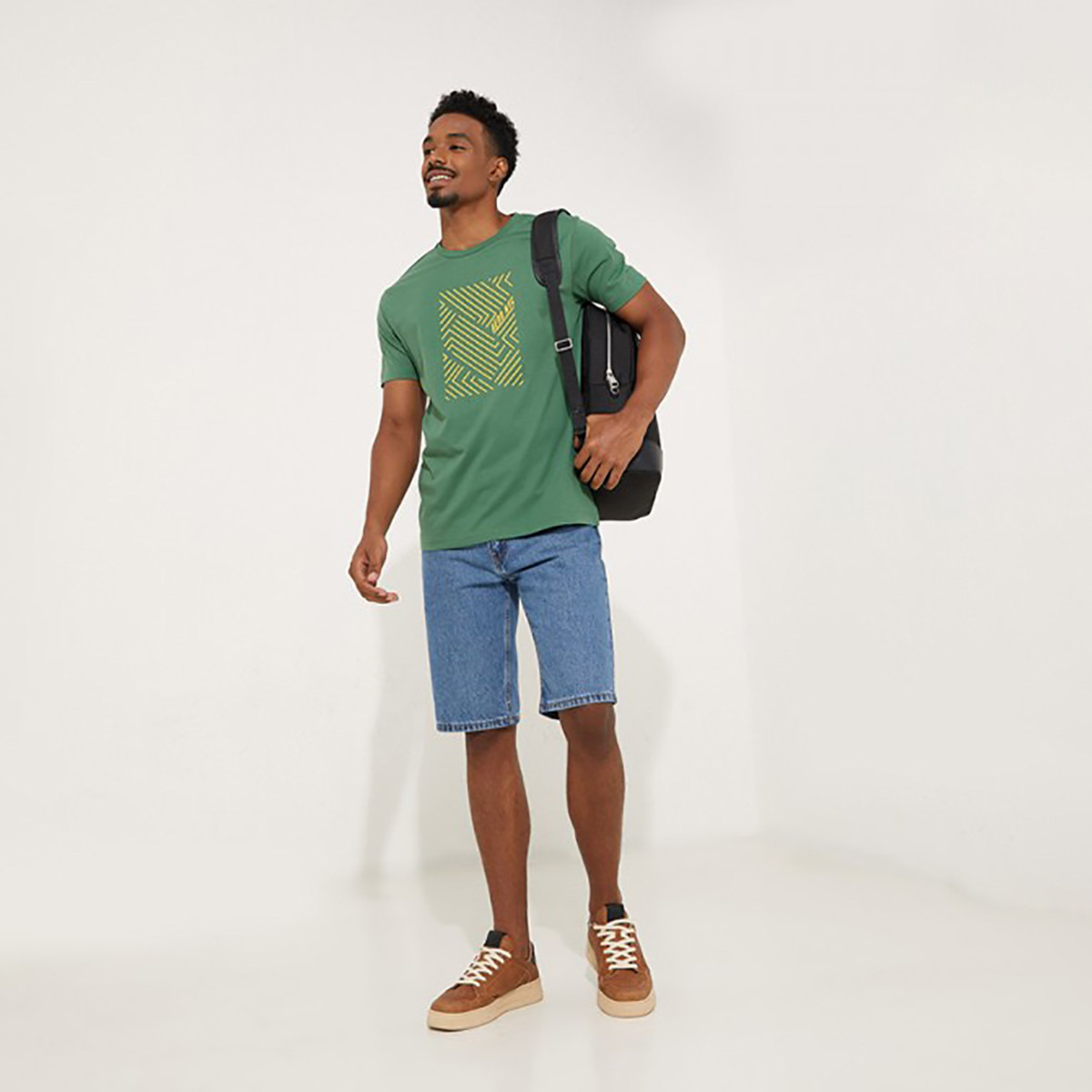 تيشيرت ايروبوستال بأكمام قصيرة وياقة دائرية مع طبعات خضزاء غامق للرجال-men-clothing-tshirtsandpolos-tshirts-image-4