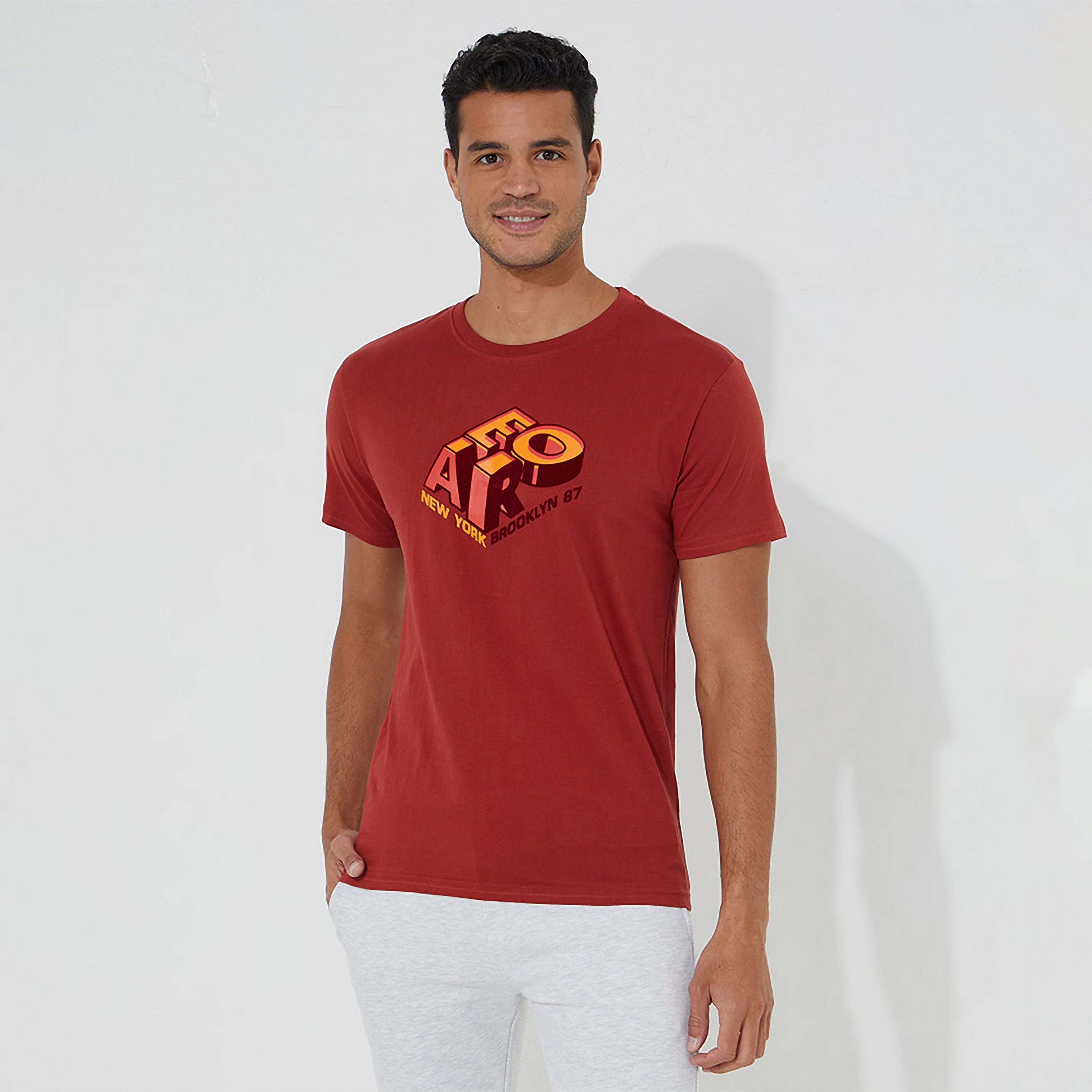 تي شيرت رجالي بأكمام قصيرة وياقة دائرية وشعار من أيروبوستال-men-clothing-tshirtsandpolos-tshirts-image-1