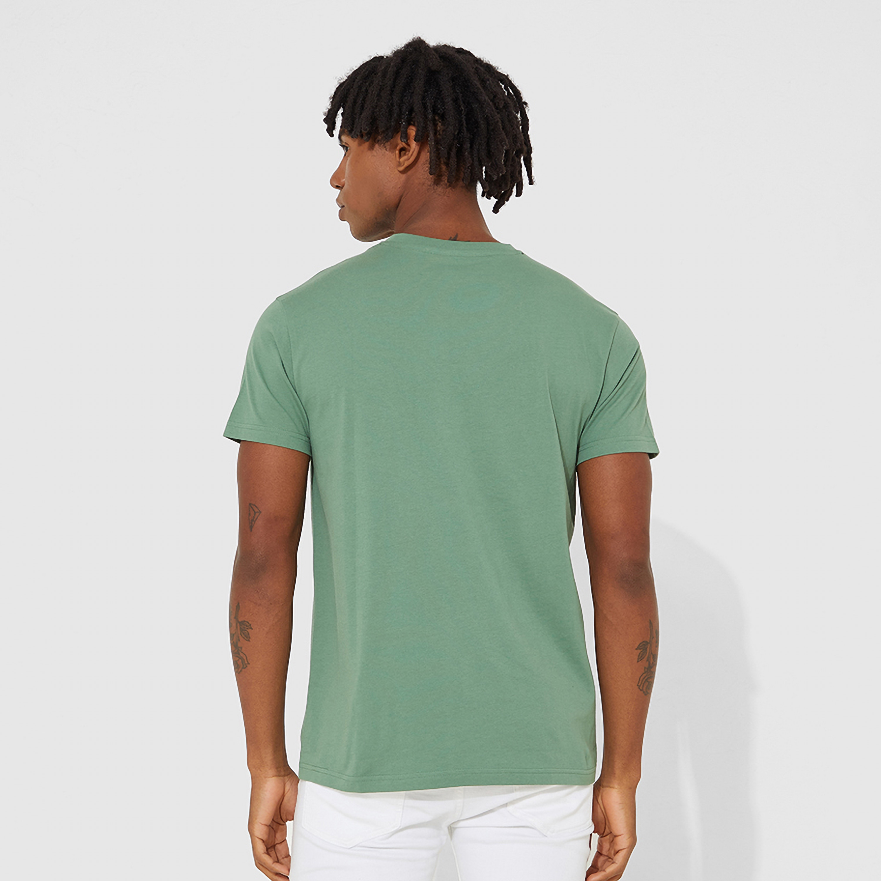 تي شيرت رجالي بأكمام قصيرة وياقة دائرية وشعار من أيروبوستال-men-clothing-tshirtsandpolos-tshirts-image-4