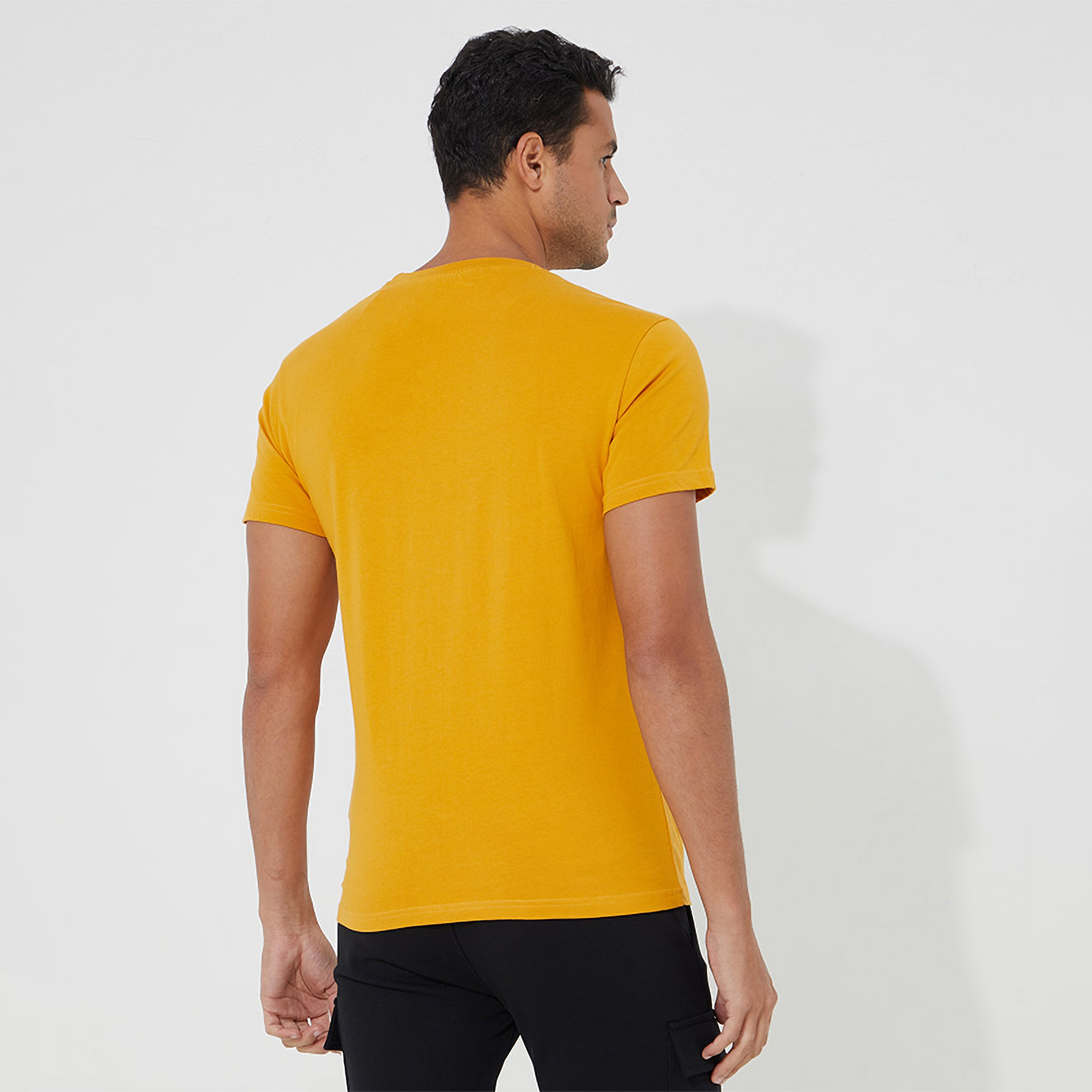 تي شيرت رجالي بأكمام قصيرة وياقة دائرية وشعار من أيروبوستال-men-clothing-tshirtsandpolos-tshirts-image-8