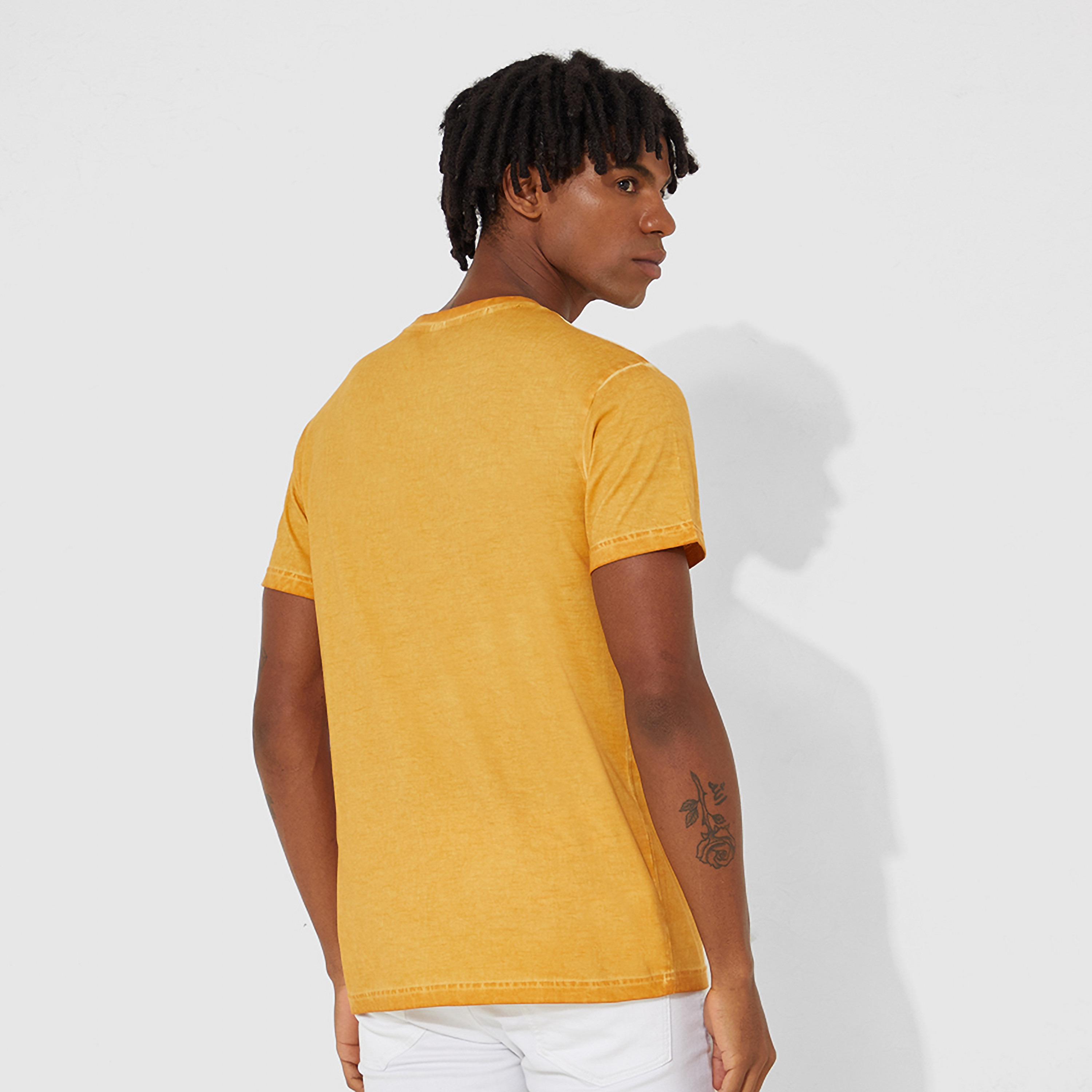 تي شيرت رجالي مطبوع برقبة دائرية وأكمام قصيرة من أيروبوستال-men-clothing-tshirtsandpolos-tshirts-image-8