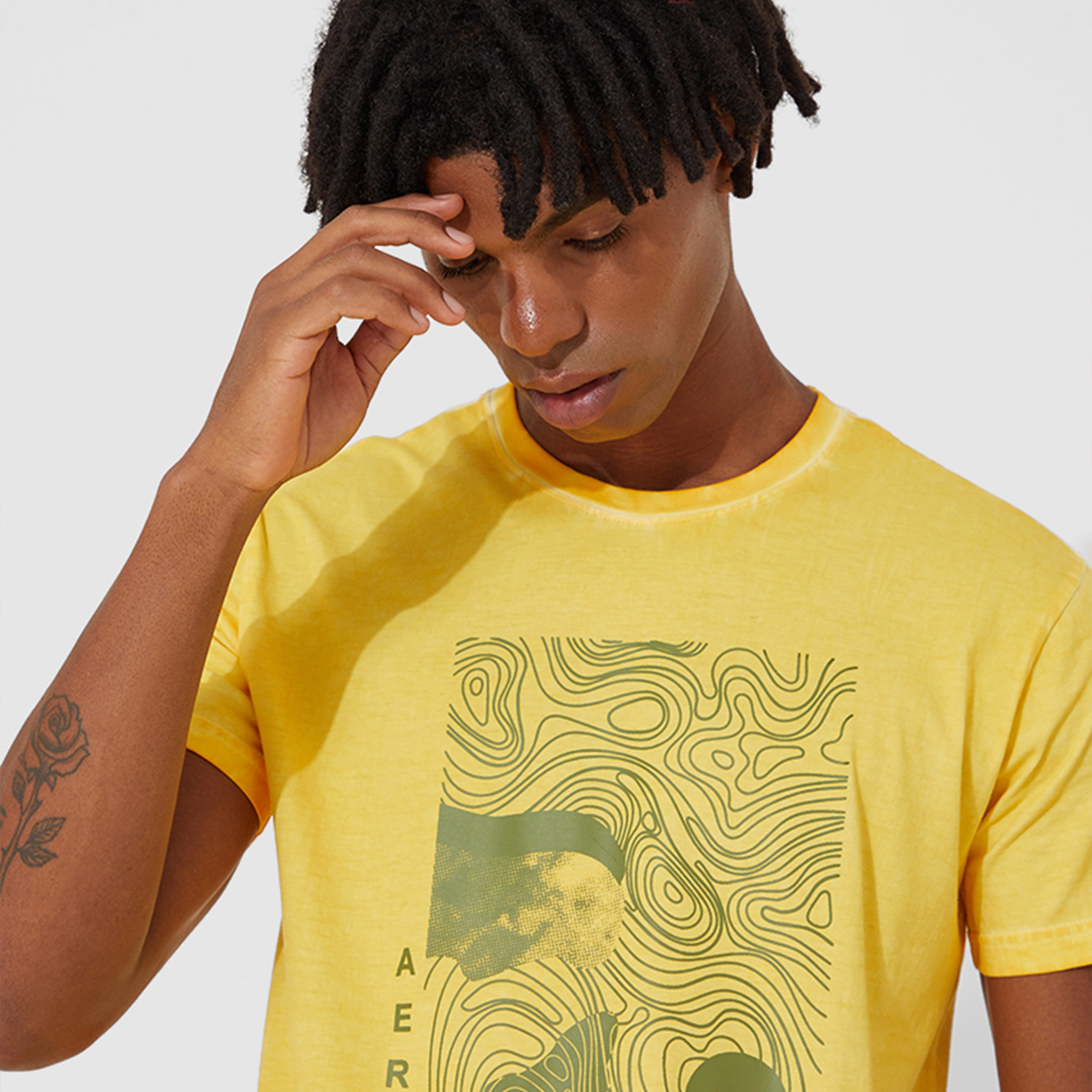 ايروبوستيل- تي شيرت رجالي برسومات جرافيكية وأكمام قصيرة وياقة دائرية-men-clothing-tshirtsandpolos-tshirts-image-3