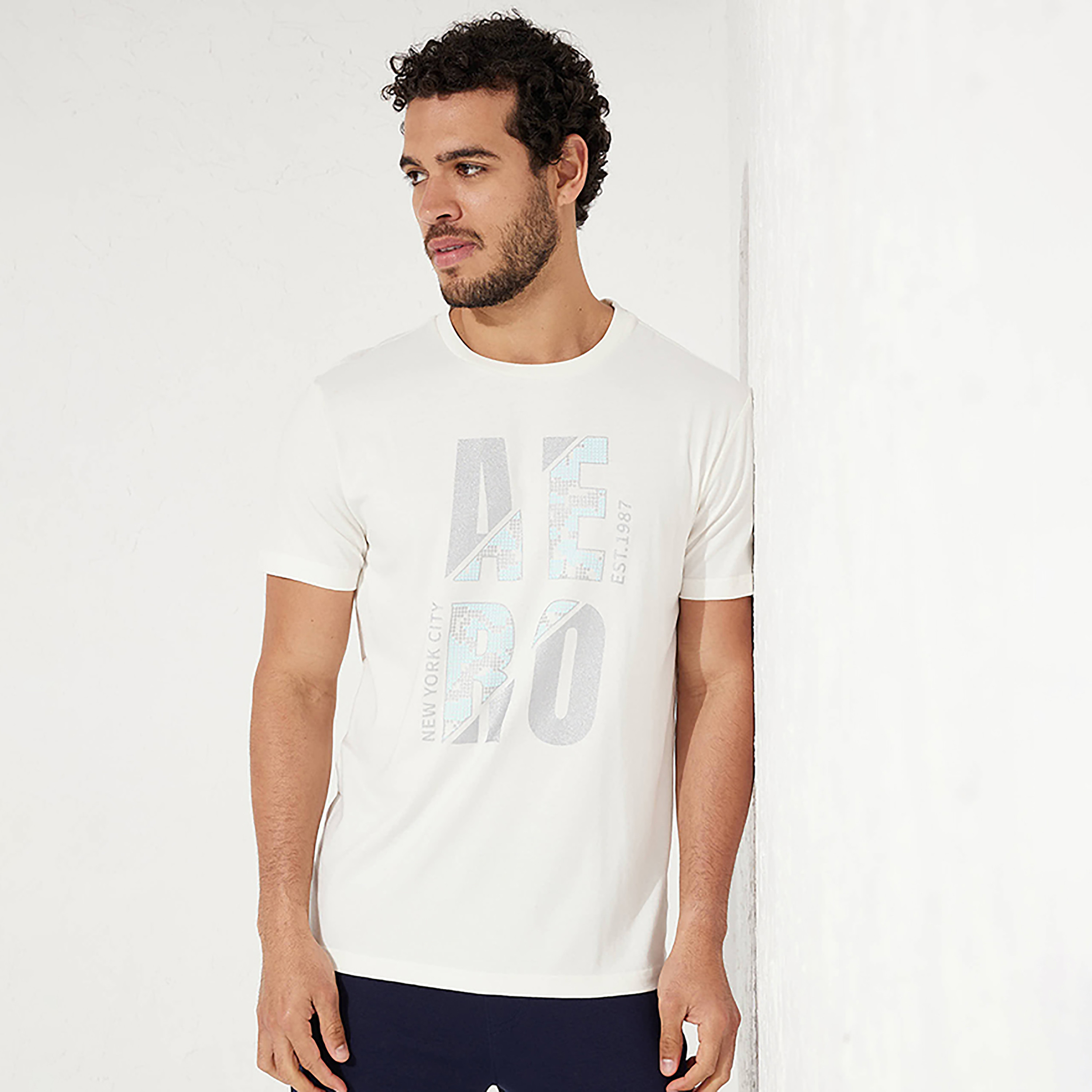 تي شيرت مطبوع عليه لوجو ايروبوستال بياقة مستديرة وأكمام قصيرة-men-clothing-tshirtsandpolos-tshirts-image-1