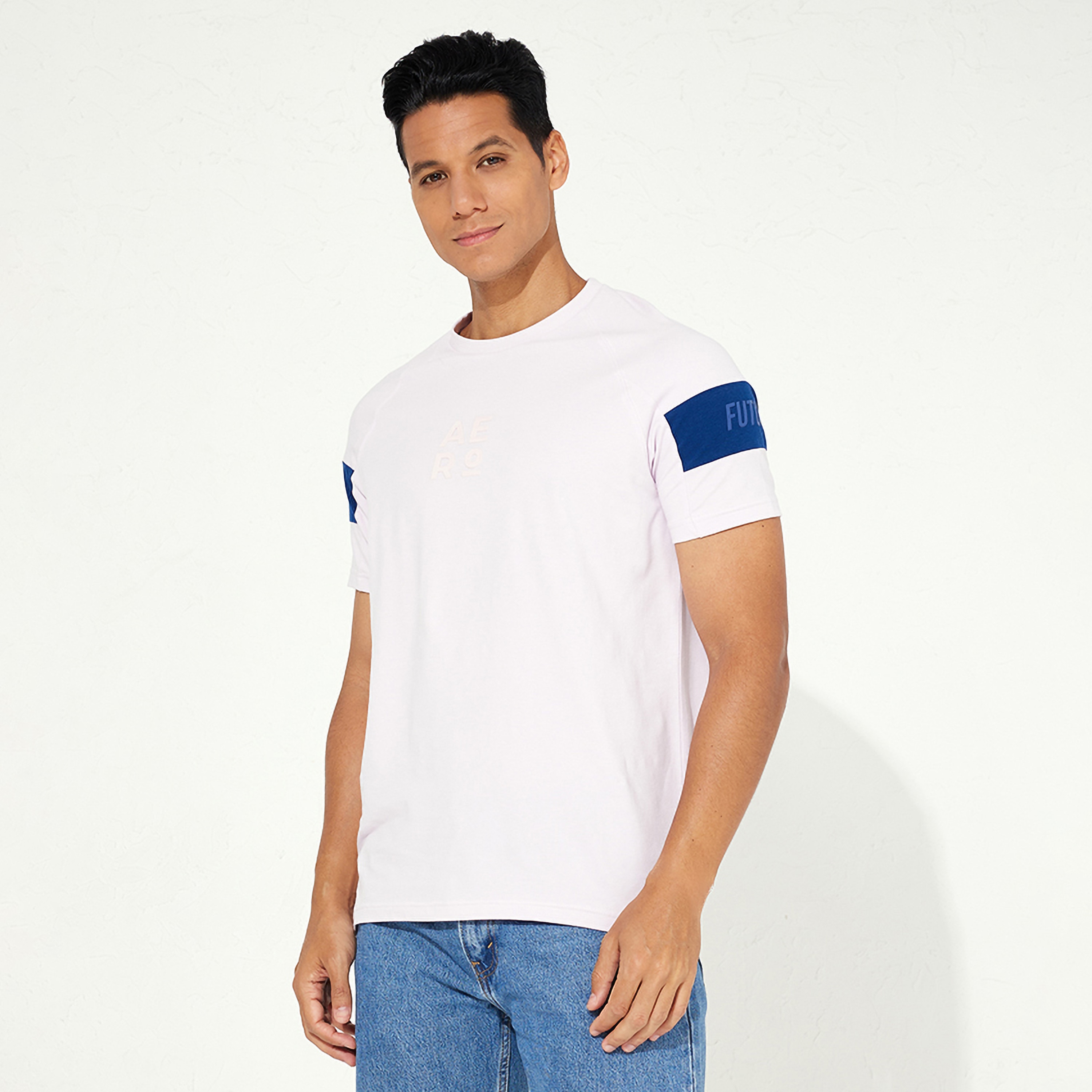 تي شيرت رجالي بأكمام قصيرة وياقة دائرية وشعار من أيروبوستال-men-clothing-tshirtsandpolos-tshirts-image-1