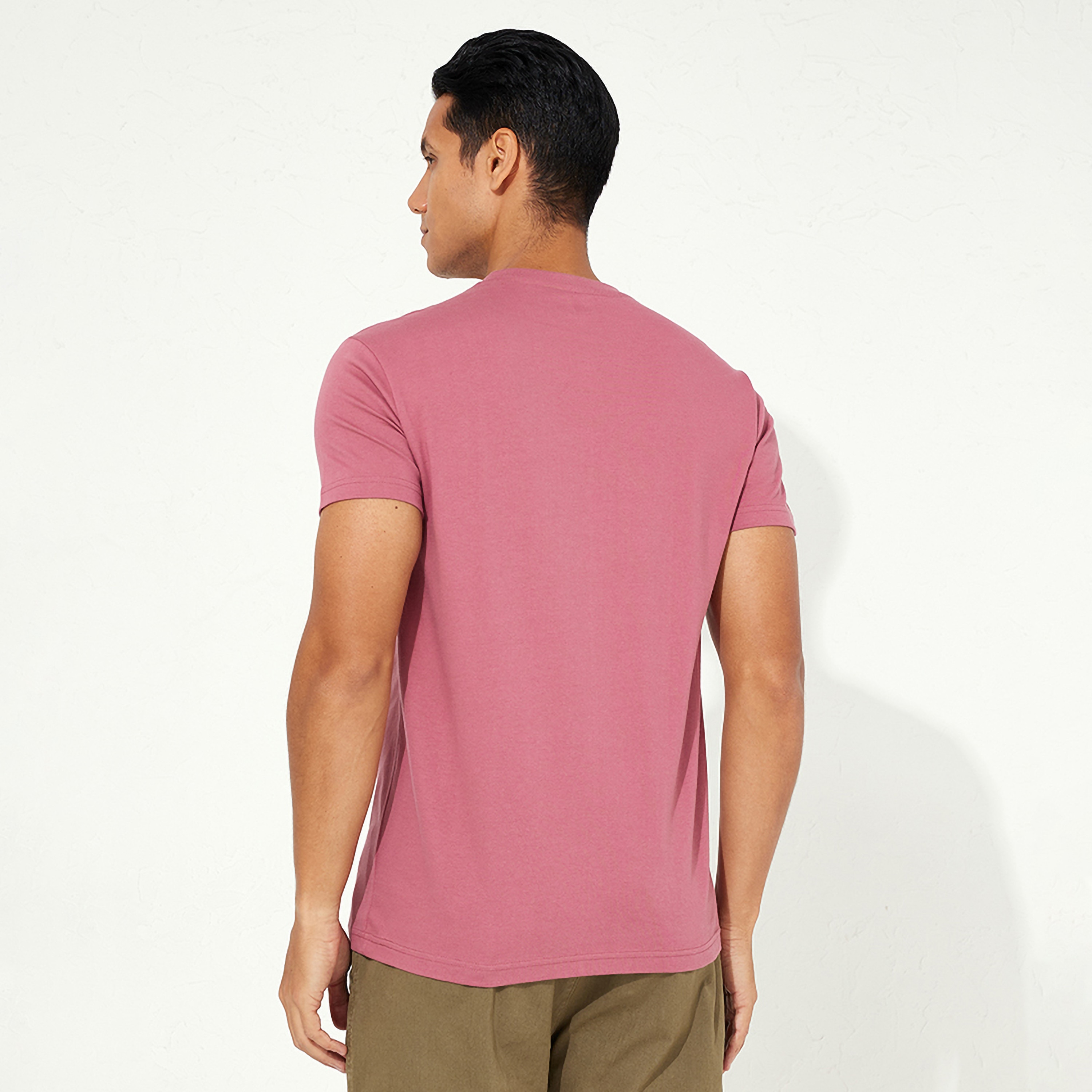 تي شيرت رجالي بأكمام قصيرة وياقة دائرية وشعار من أيروبوستال-men-clothing-tshirtsandpolos-tshirts-image-4