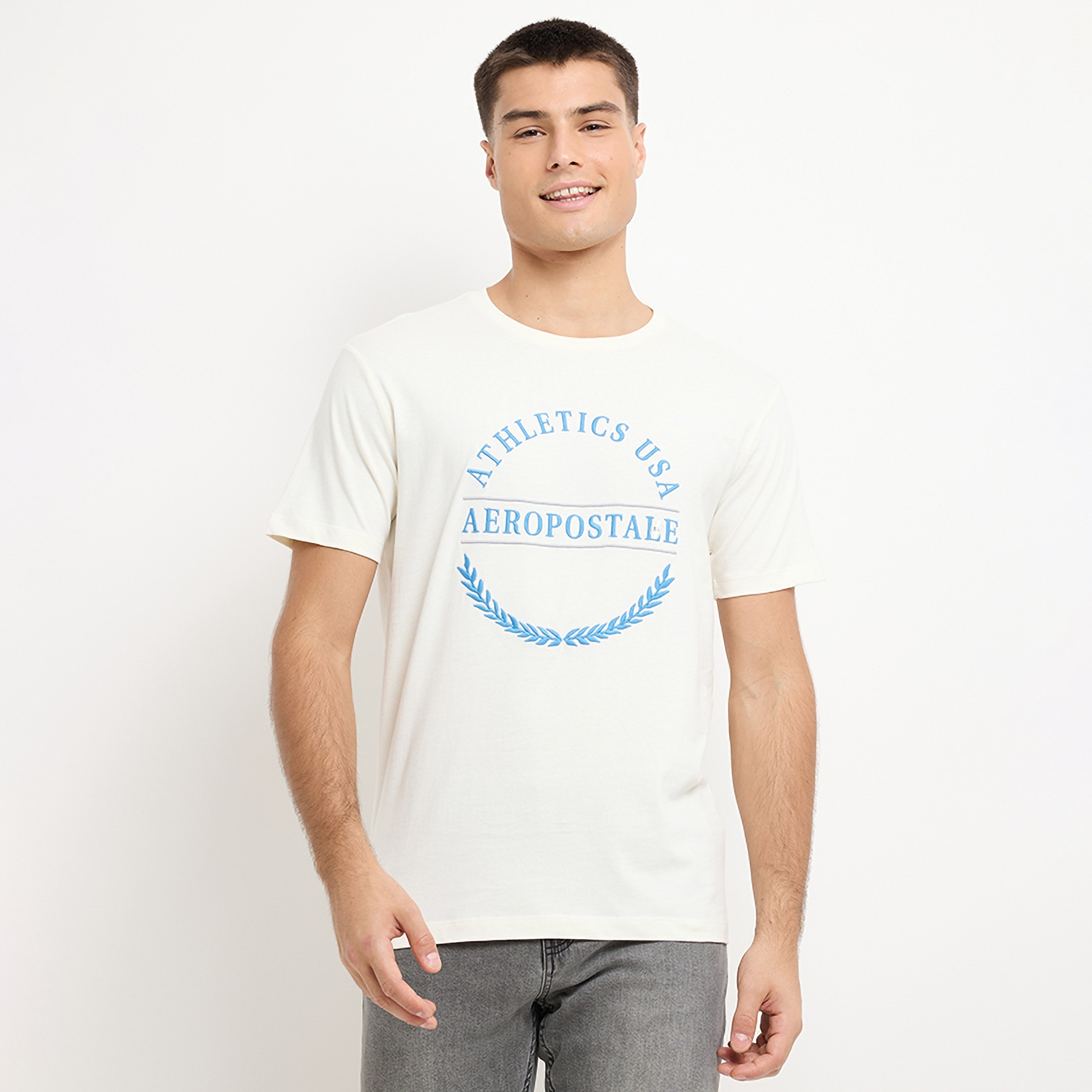 تي شيرت للرجال بأكمام قصيرة ورقبة دائرية مطرزة بشعار من أيروبوستال-men-clothing-tshirtsandpolos-tshirts-image-1