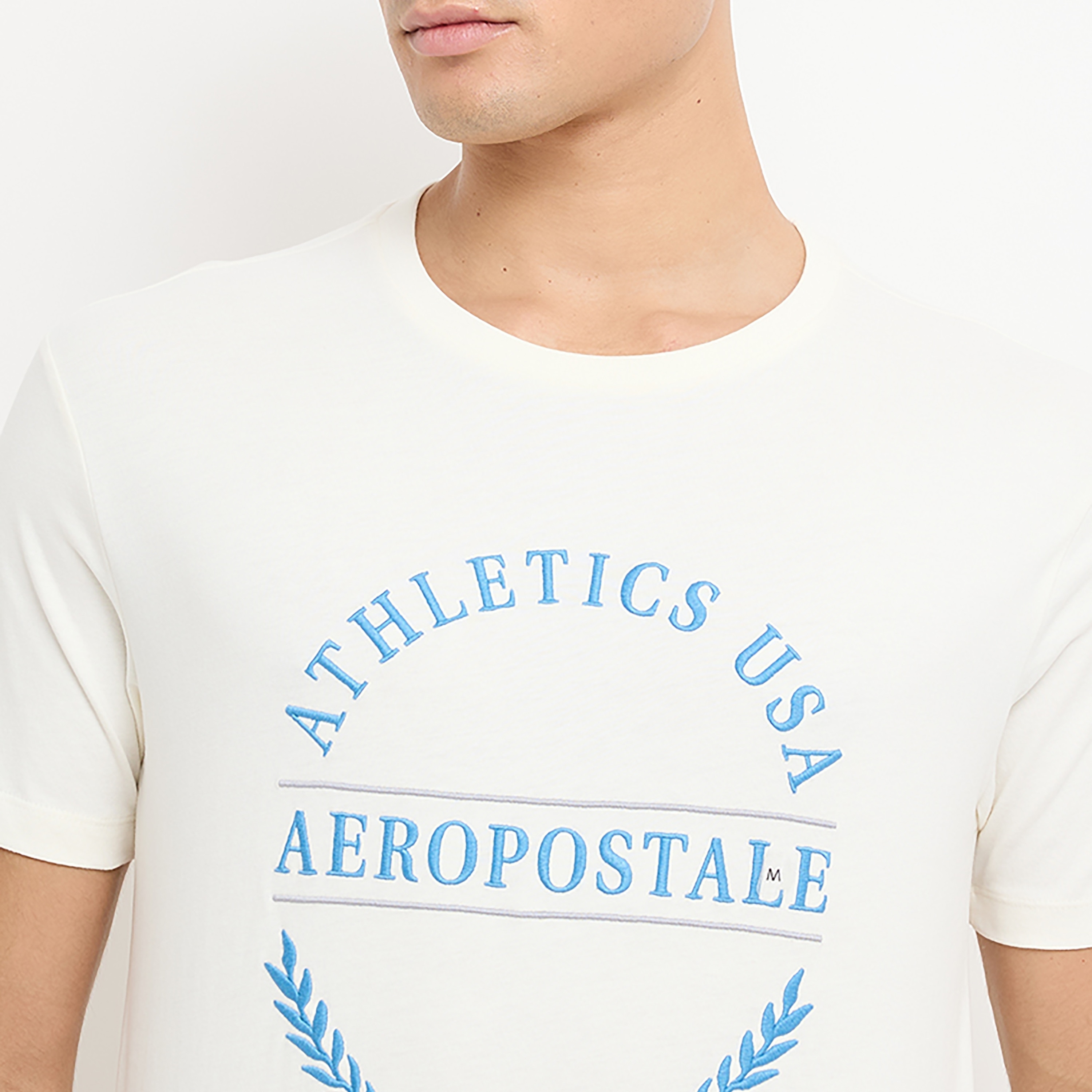 تي شيرت للرجال بأكمام قصيرة ورقبة دائرية مطرزة بشعار من أيروبوستال-men-clothing-tshirtsandpolos-tshirts-image-3