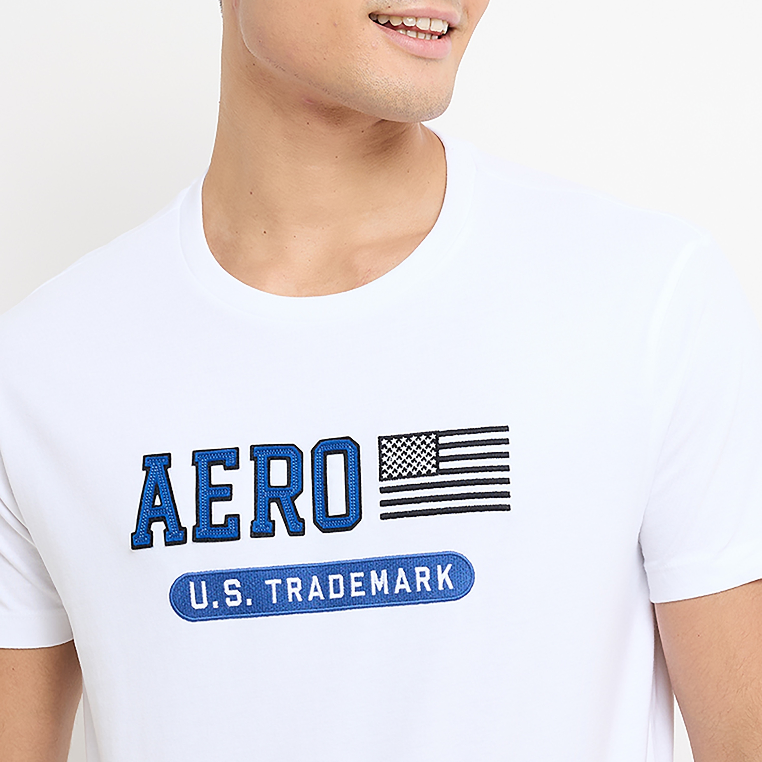 تي شيرت رجالي بأكمام قصيرة وياقة دائرية وتطريز من أيروبوستال-men-clothing-tshirtsandpolos-tshirts-image-3