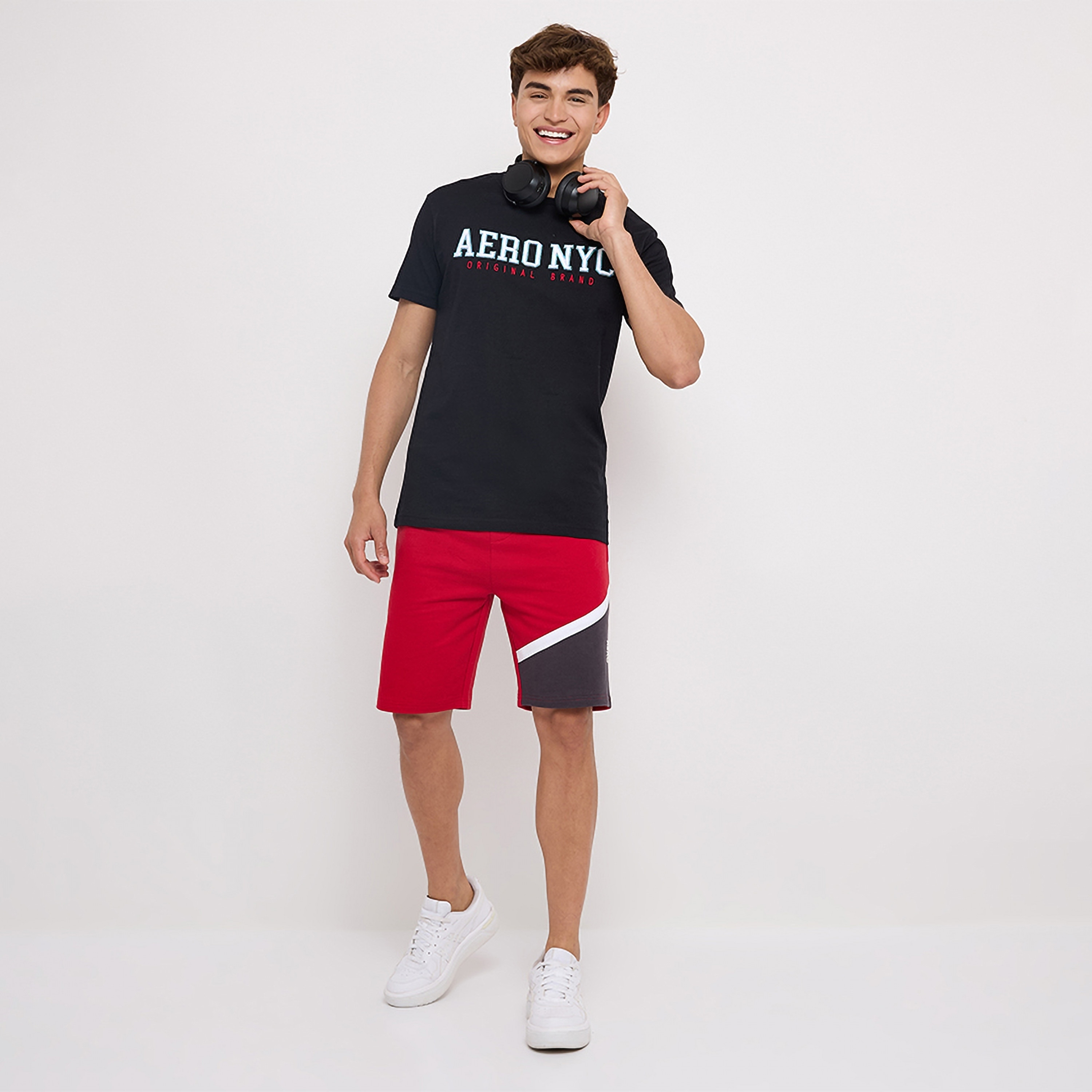تي شيرت رجالي بأكمام قصيرة وياقة دائرية وتطريز من أيروبوستال-men-clothing-tshirtsandpolos-tshirts-image-2