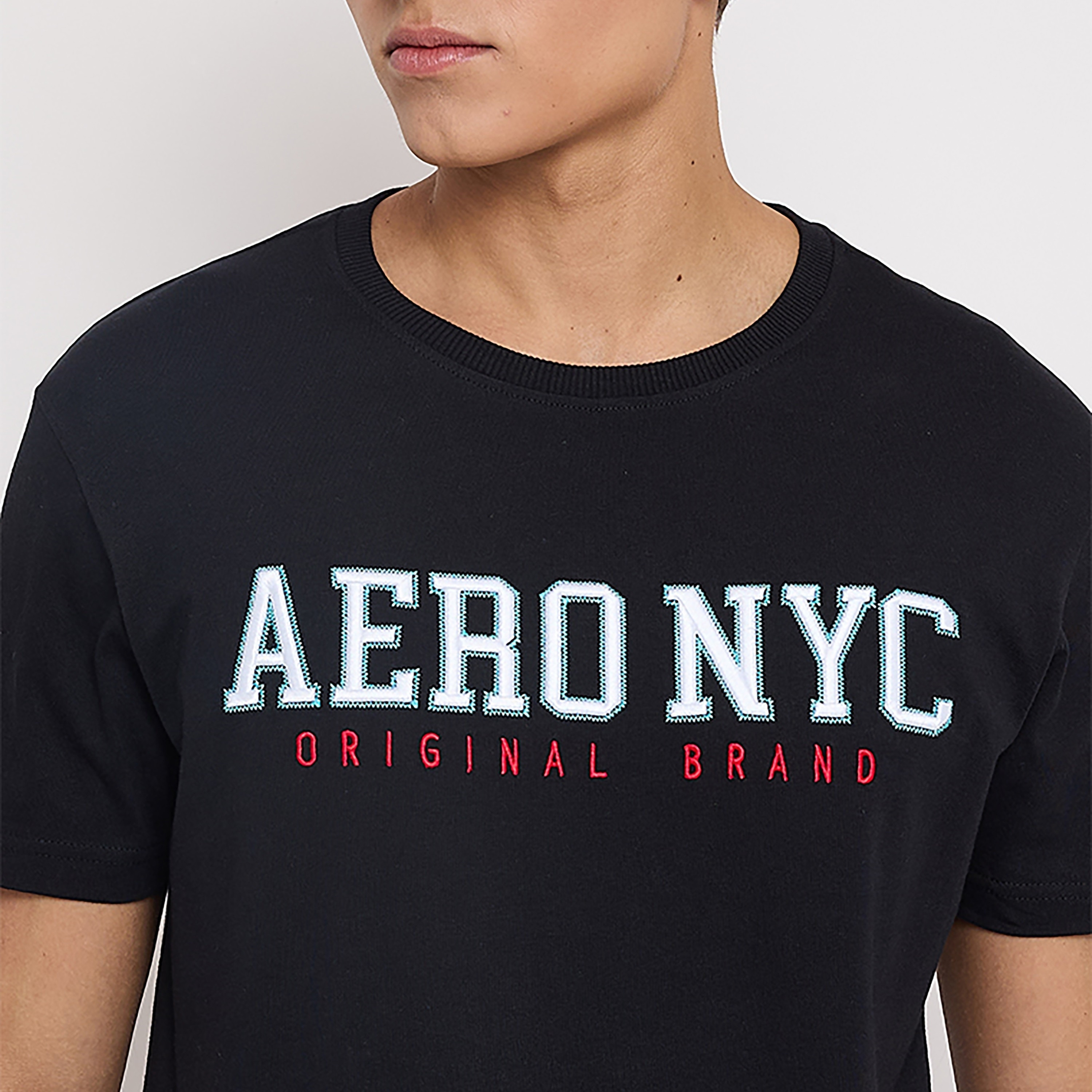 تي شيرت رجالي بأكمام قصيرة وياقة دائرية وتطريز من أيروبوستال-men-clothing-tshirtsandpolos-tshirts-image-3