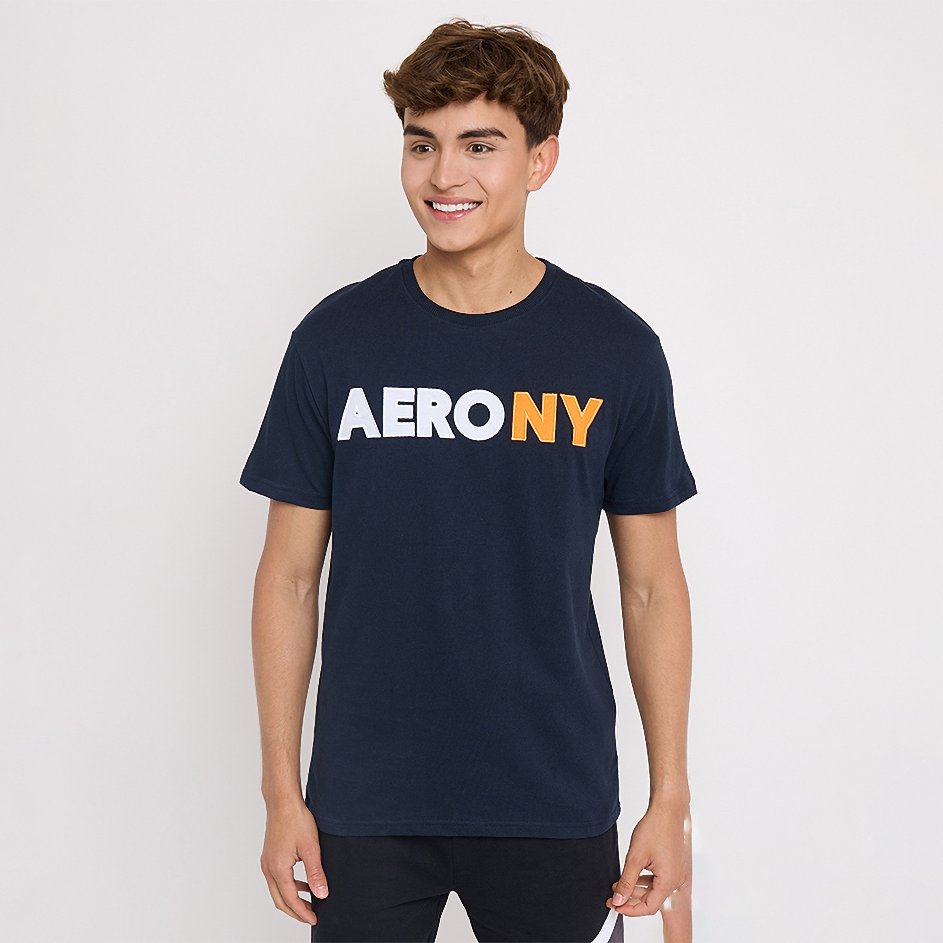 تي شيرت رجالي بأكمام قصيرة ورقبة دائرية مطرزة من أيروبوستال-men-clothing-tshirtsandpolos-tshirts-image-1